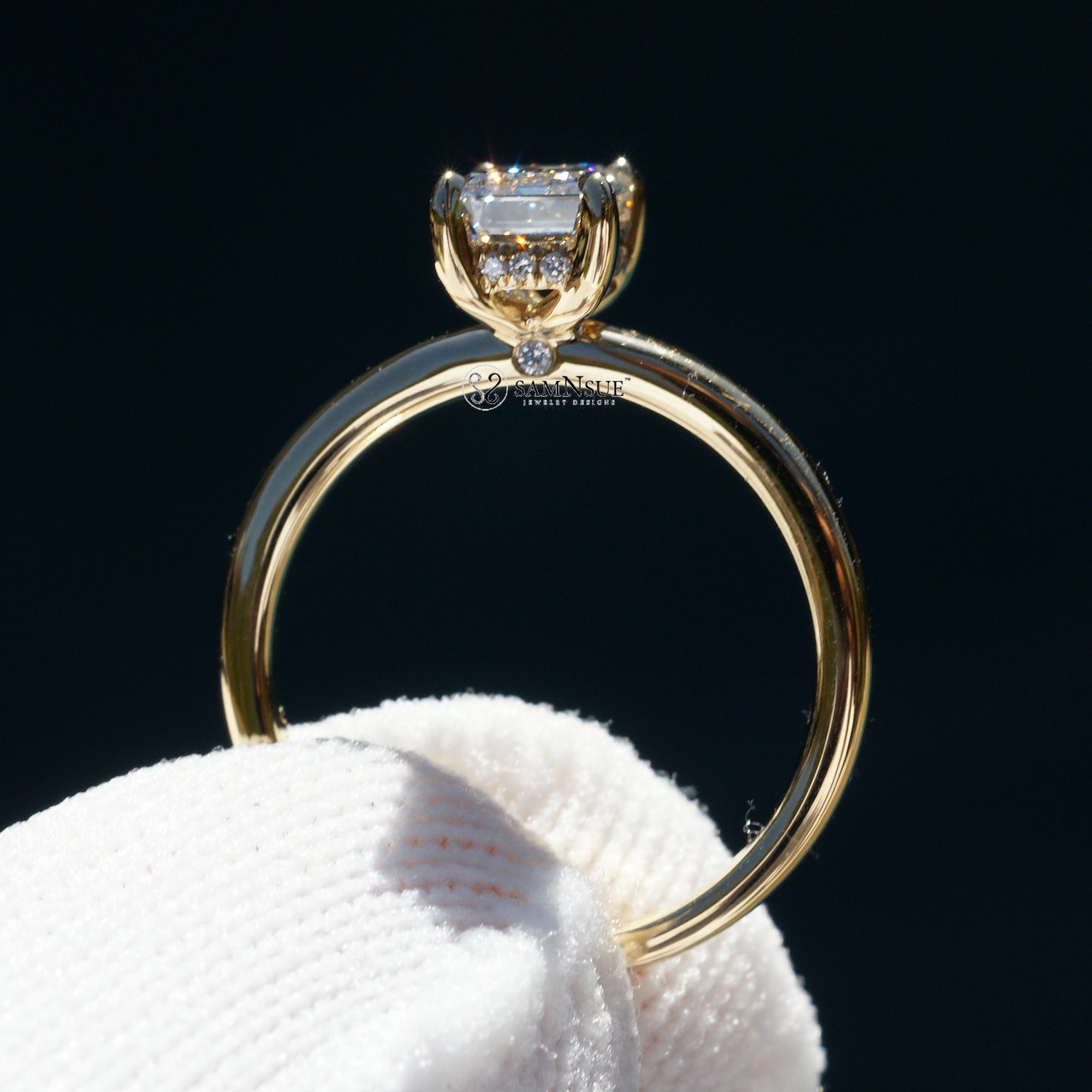 1ct emerald cut solitaire engagement ring yellow gold hidden halo