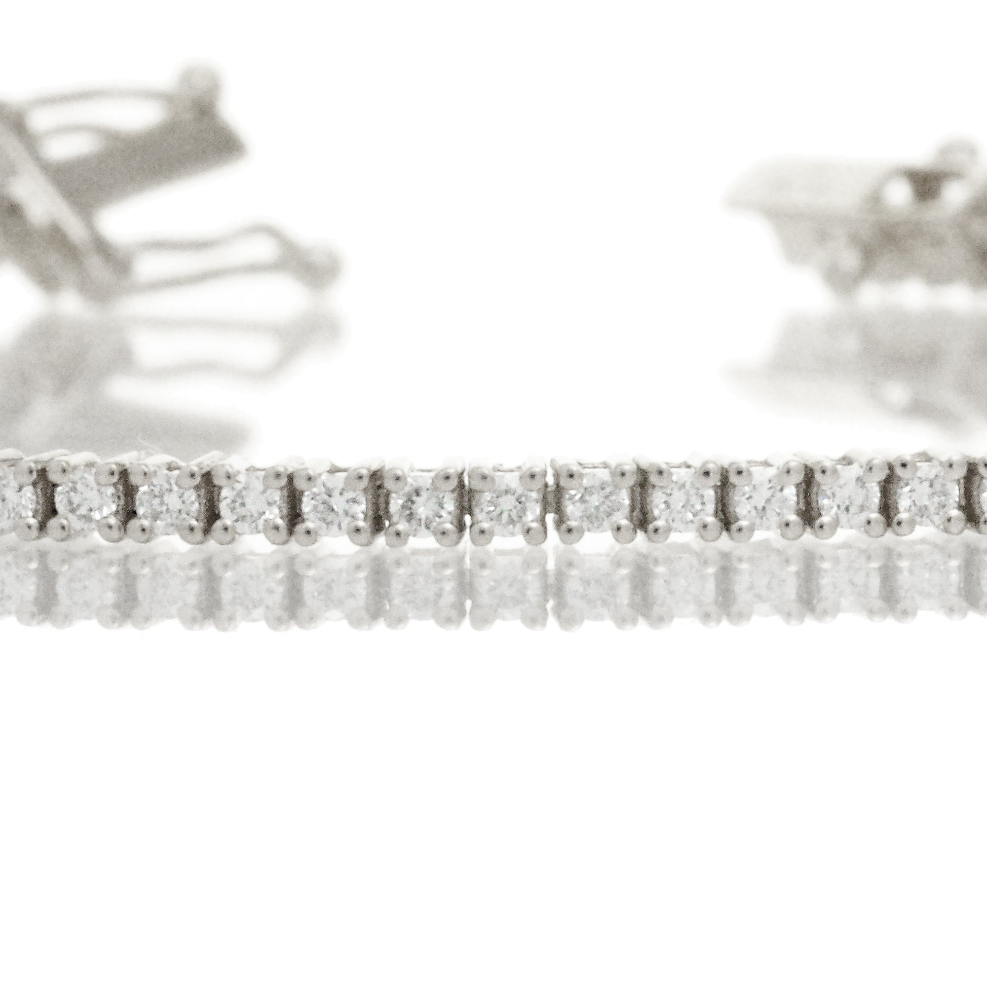 The Classic Lab-Grown Diamond Tennis Bracelet