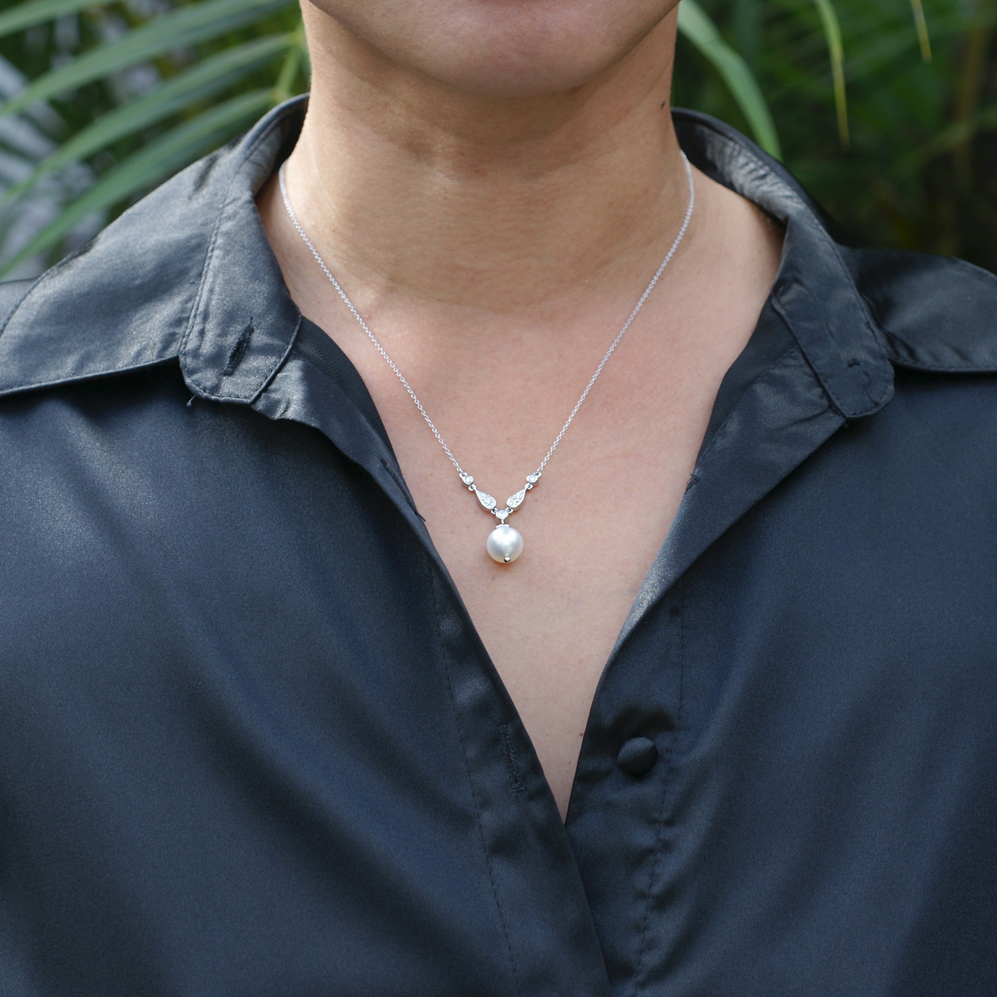 Cultured Fresh Water Pearl Diamond Necklace