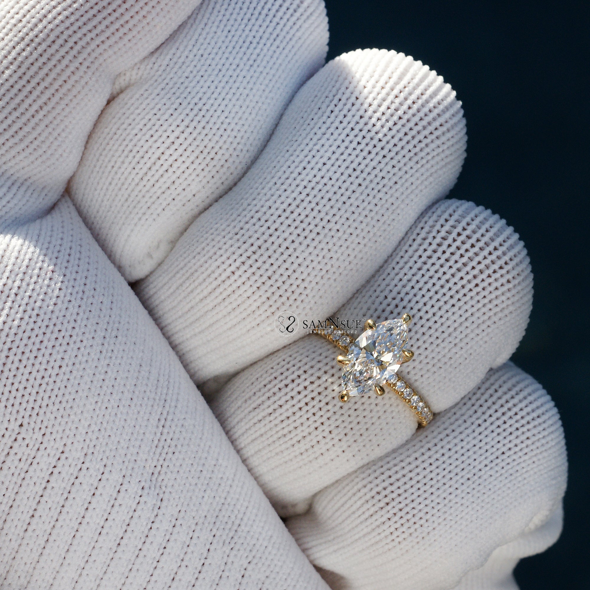 Marquise cut diamond with six prongs like Selena Gomez ring