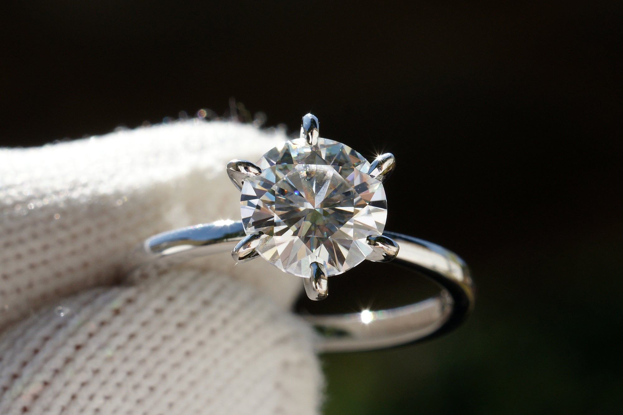The Adeline Round Moissanite 7mm 18k white gold