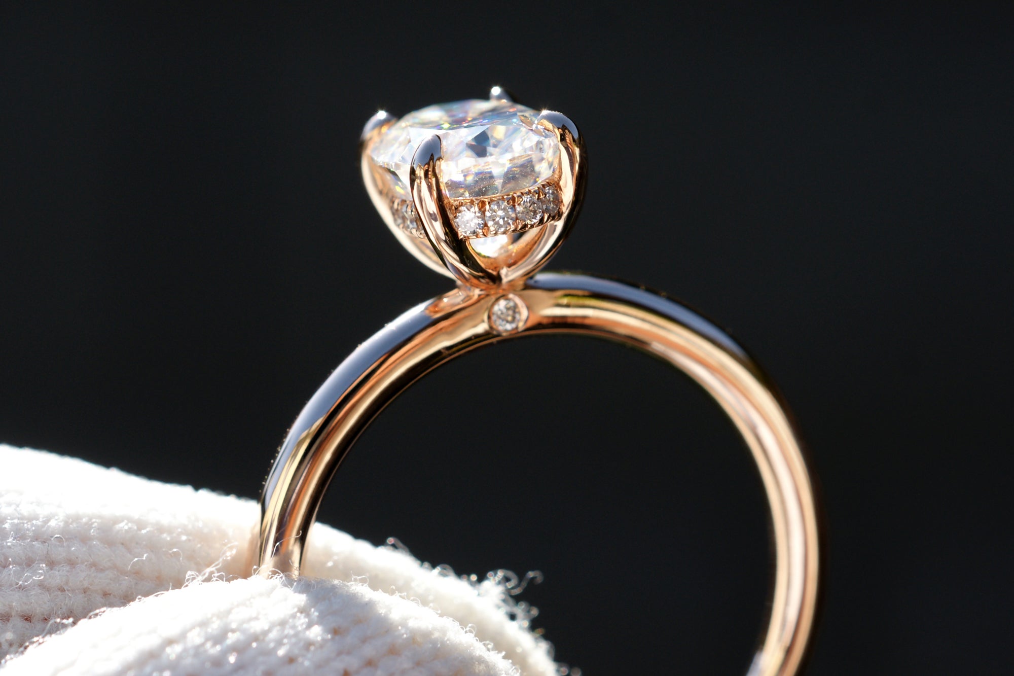 The Lucy Oval Moissanite 8x6mm 14k rose gold