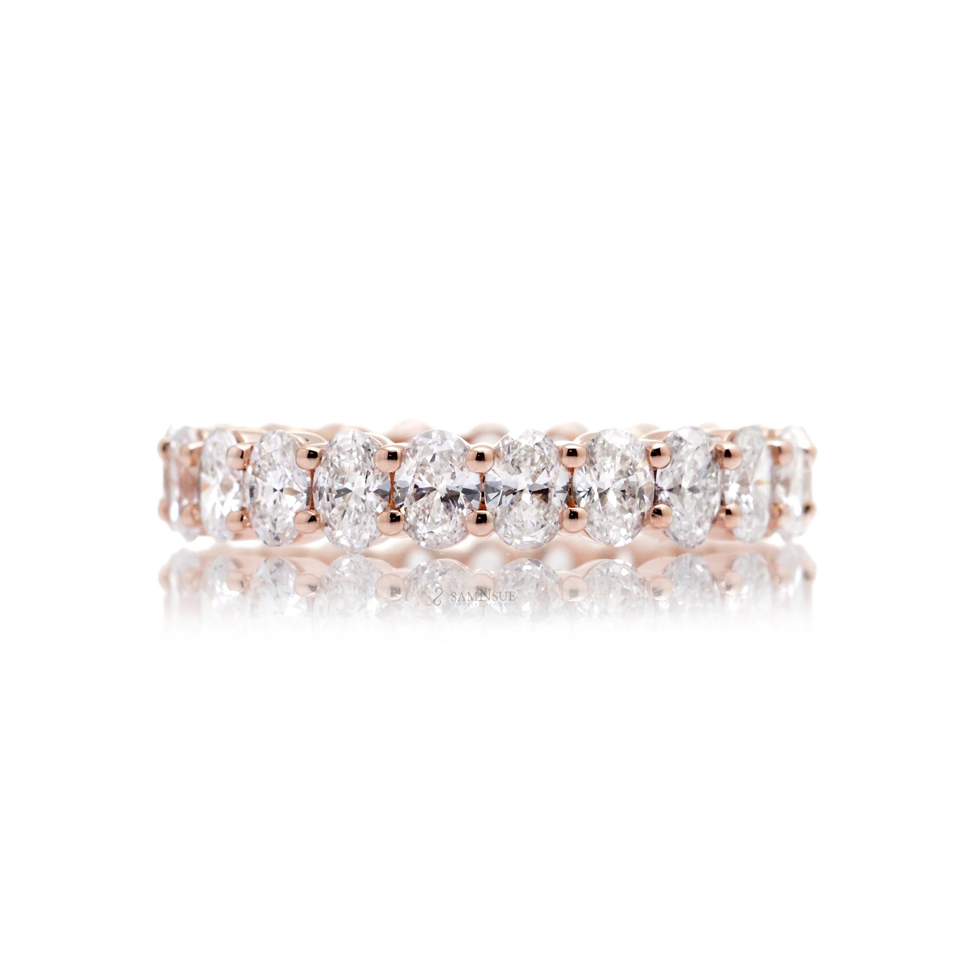 The Amelia Oval Diamond Eternity (Lab Grown)