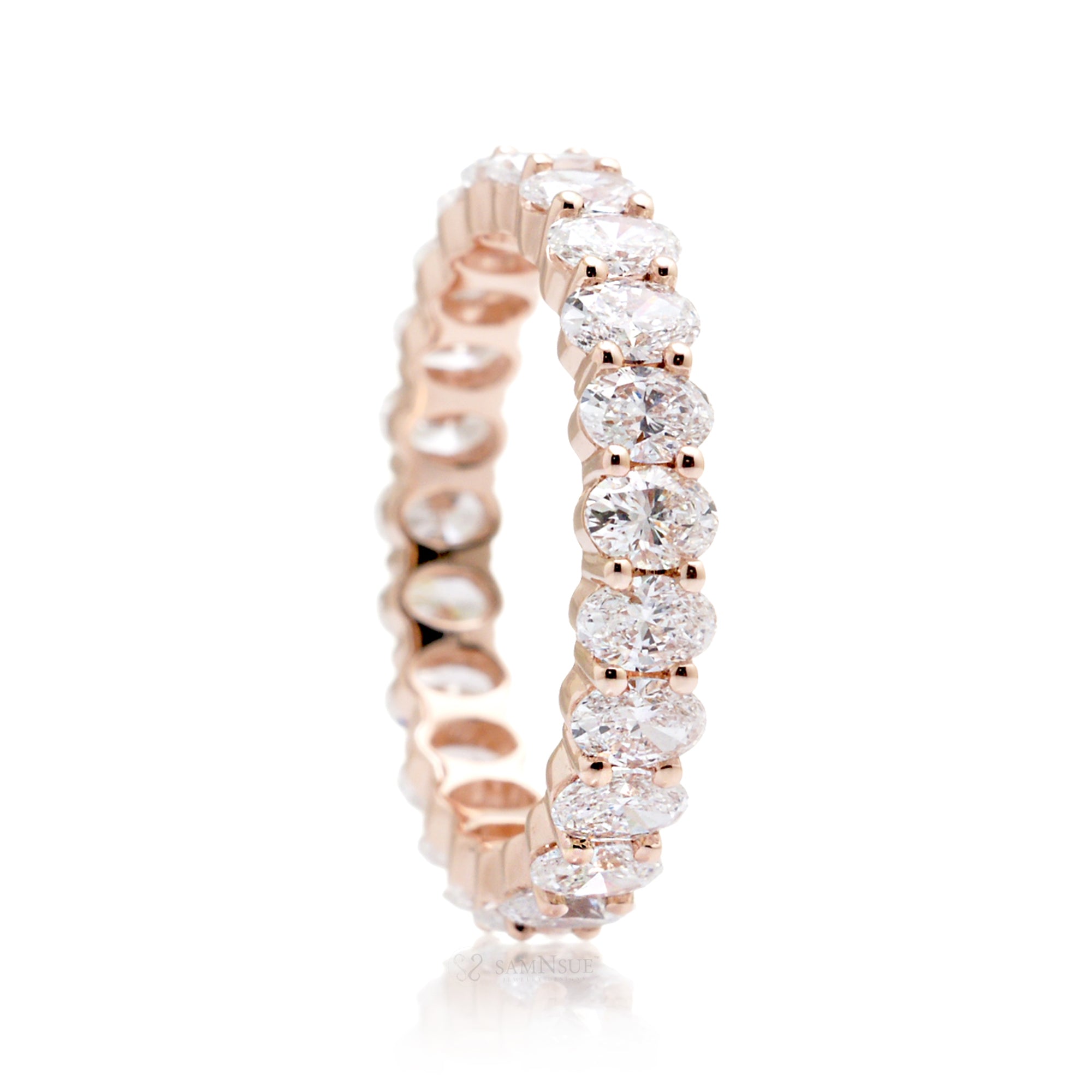 The Amelia Oval Diamond Eternity (Lab Grown)