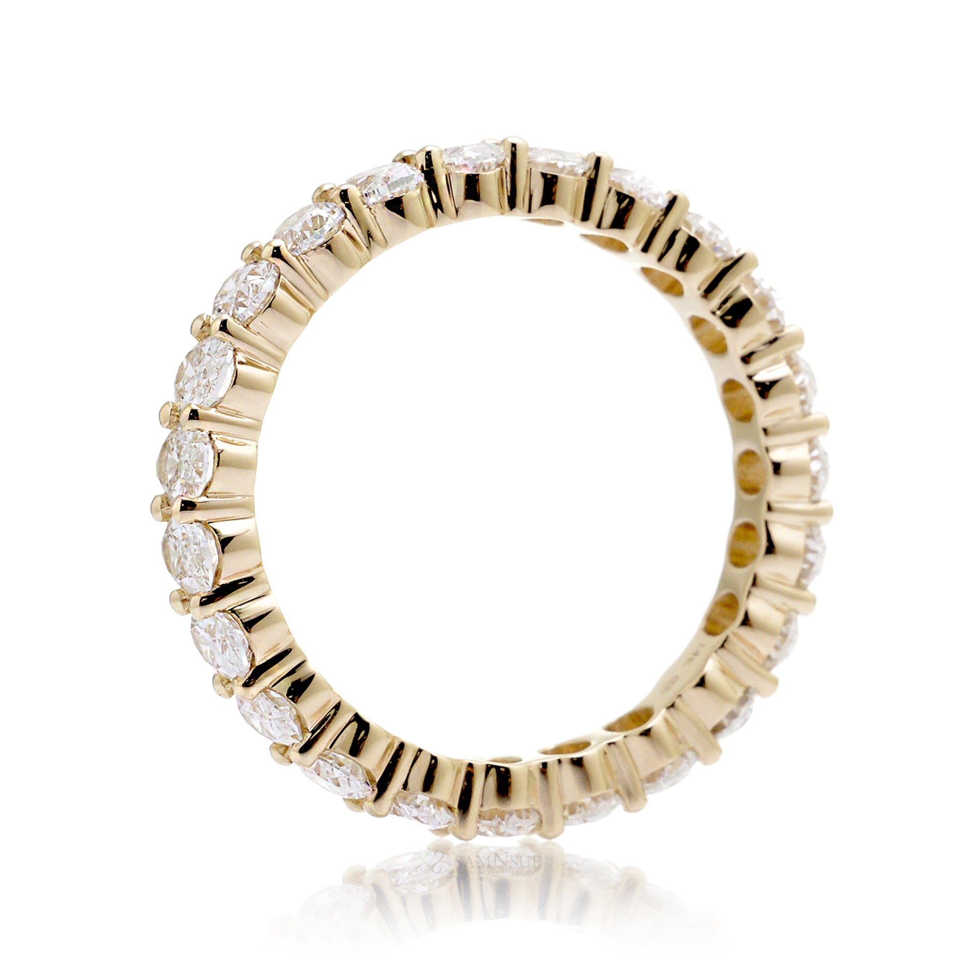 The Amelia Oval Diamond Eternity (Lab Grown)