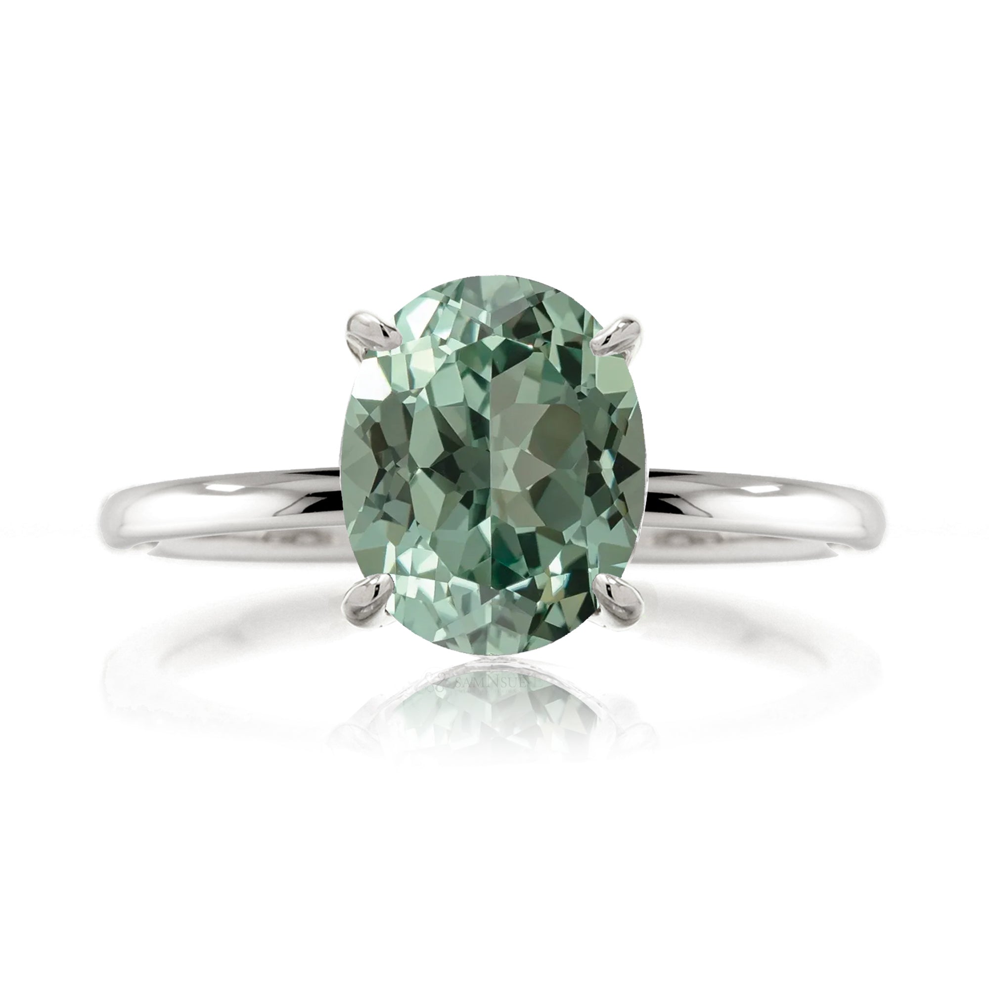 The Ava Oval Green Sapphire Ring (Lab-Grown)