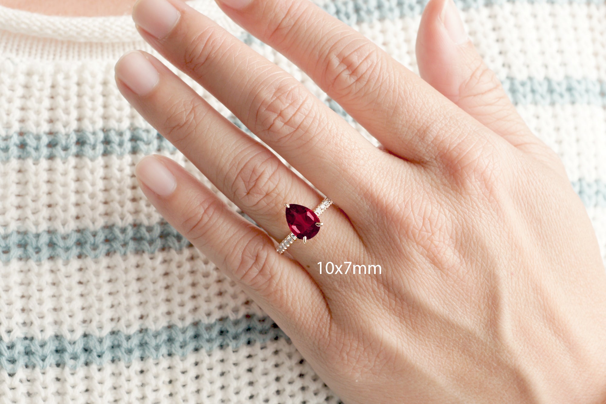 The Ava Pear Ruby Ring (Lab-Grown)