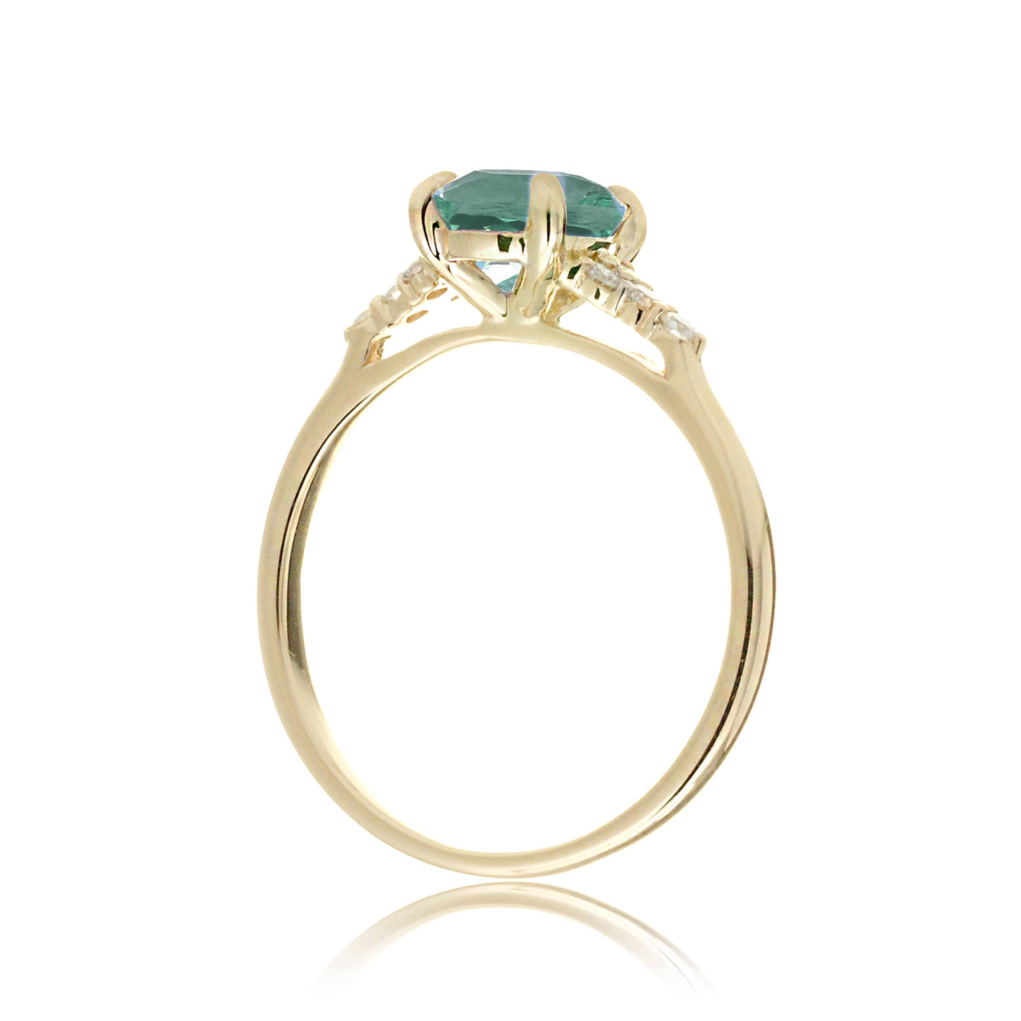 The Chloe Oval Green Sapphire Ring (Lab-Grown)