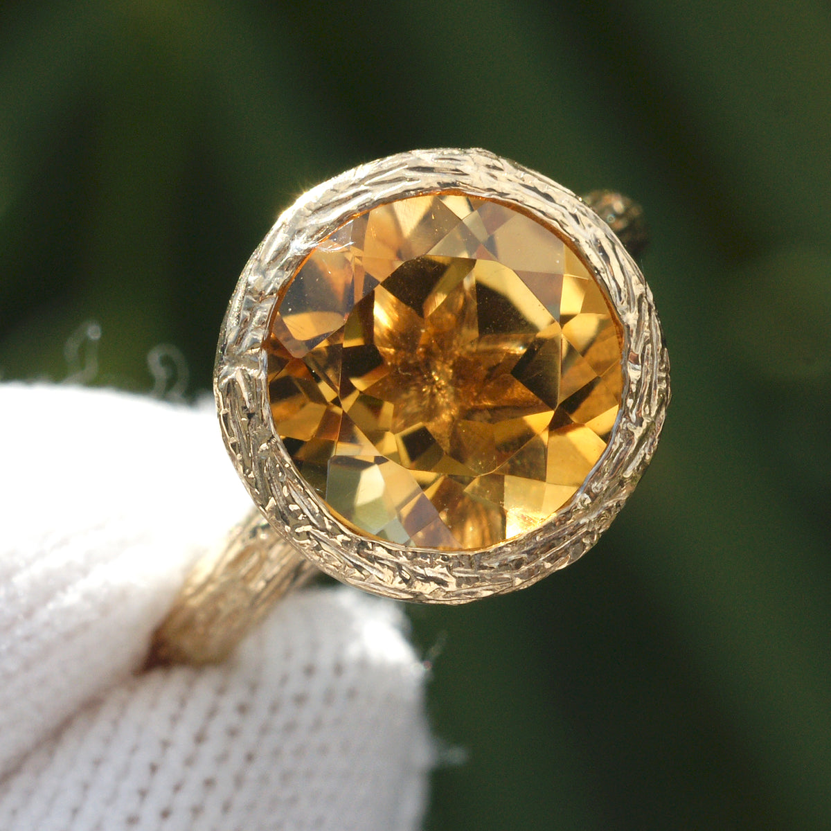 The Twig Round Citrine Ring (10mm)