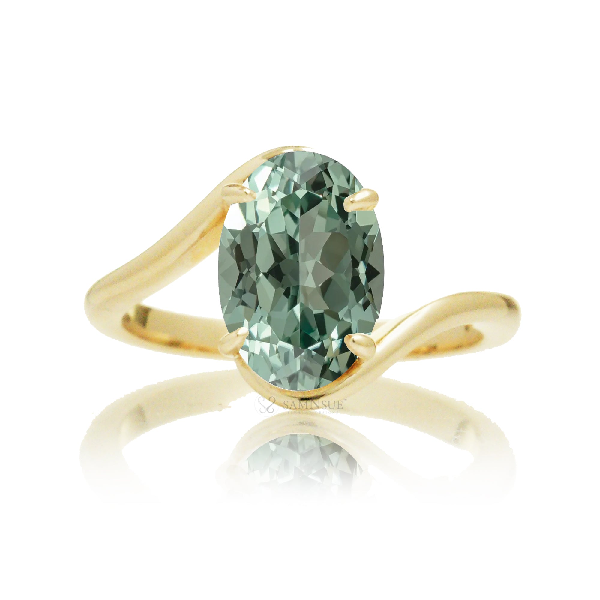 Green Sapphire Engagement Ring in Yellow Gold – Oval Cut with Diamond Accents