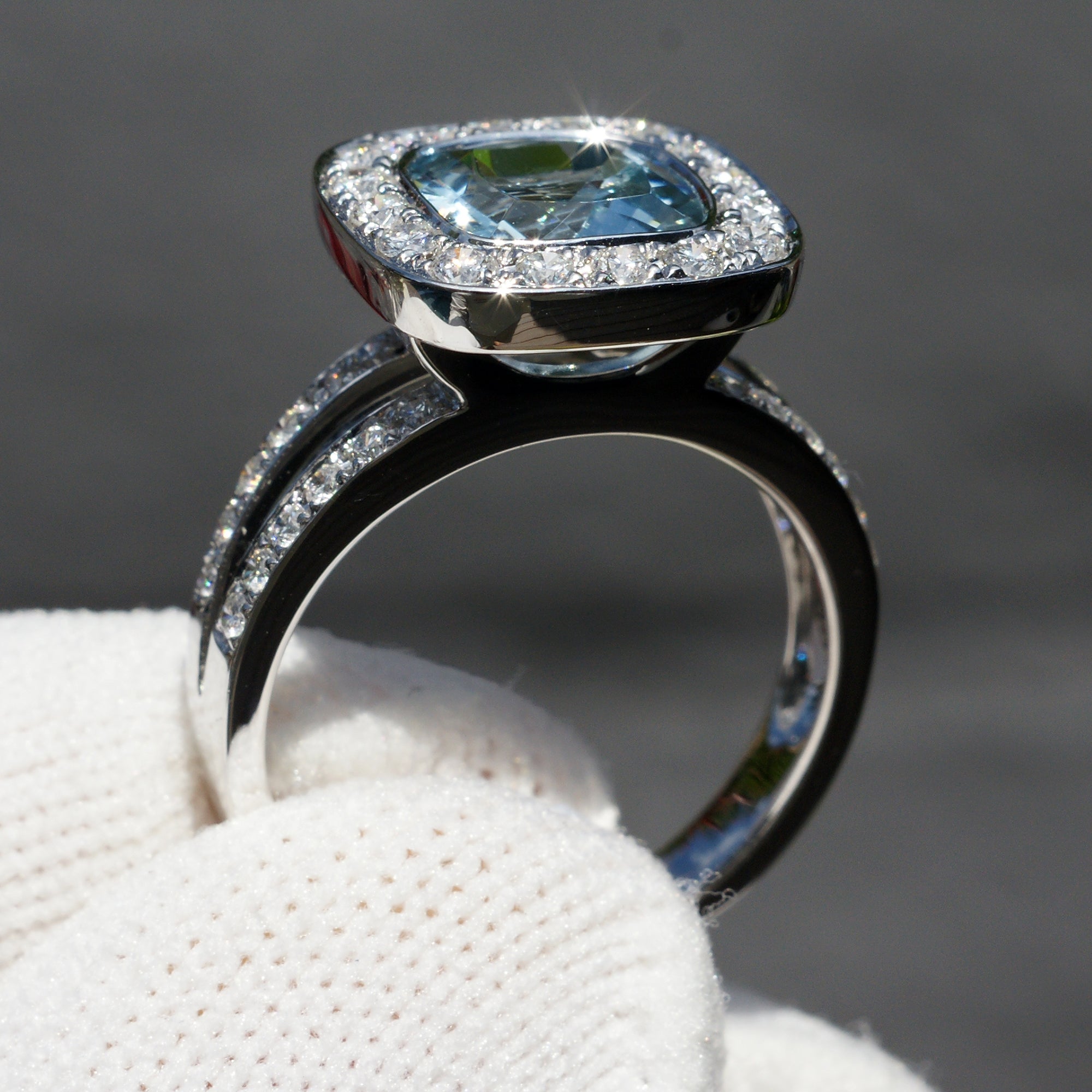 The Effie Cushion Aquamarine Ring 18k White Gold (2.32ct. tw.)