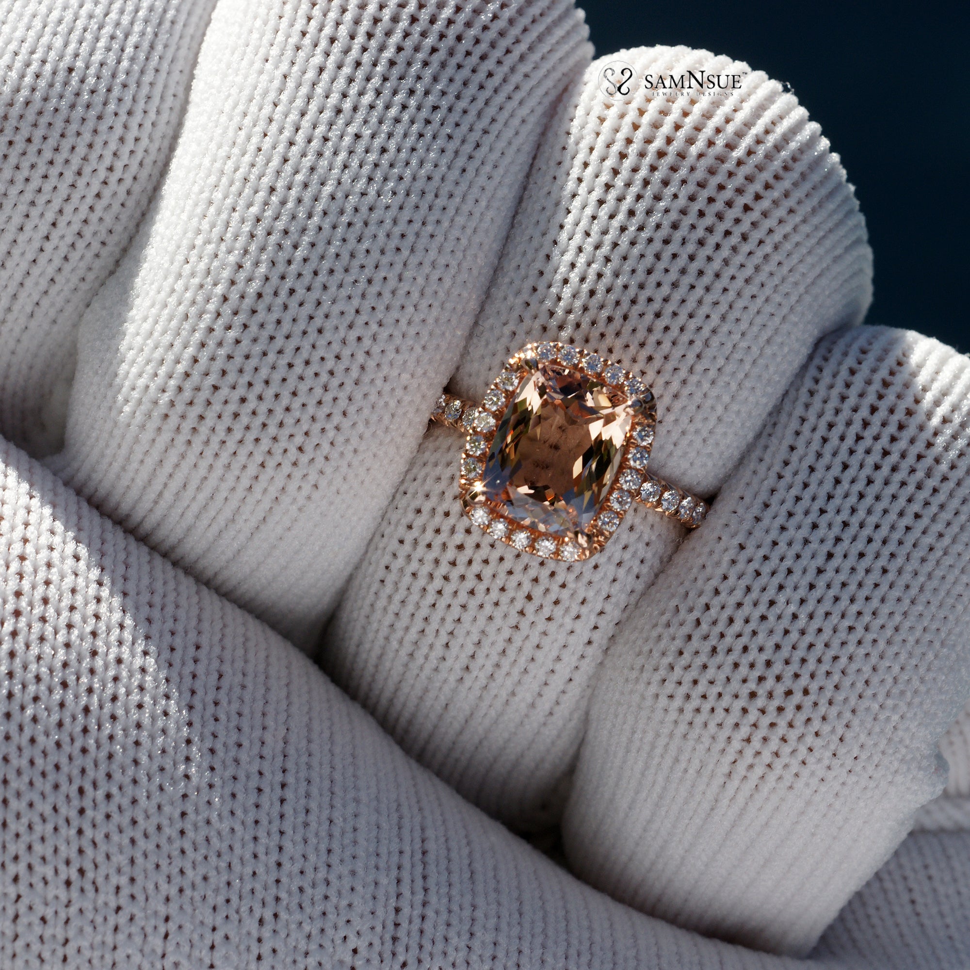 The Drenched Cushion Cut Morganite Ring (9x7mm)