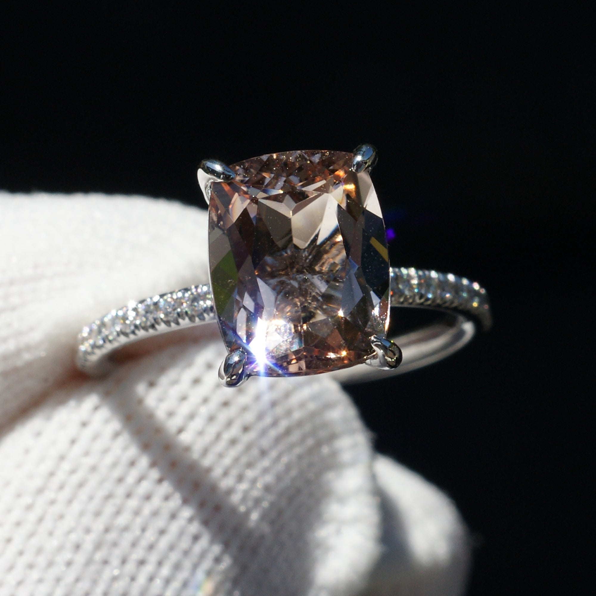 The Ava Cushion Morganite Ring 10x8mm 18k White Gold band)