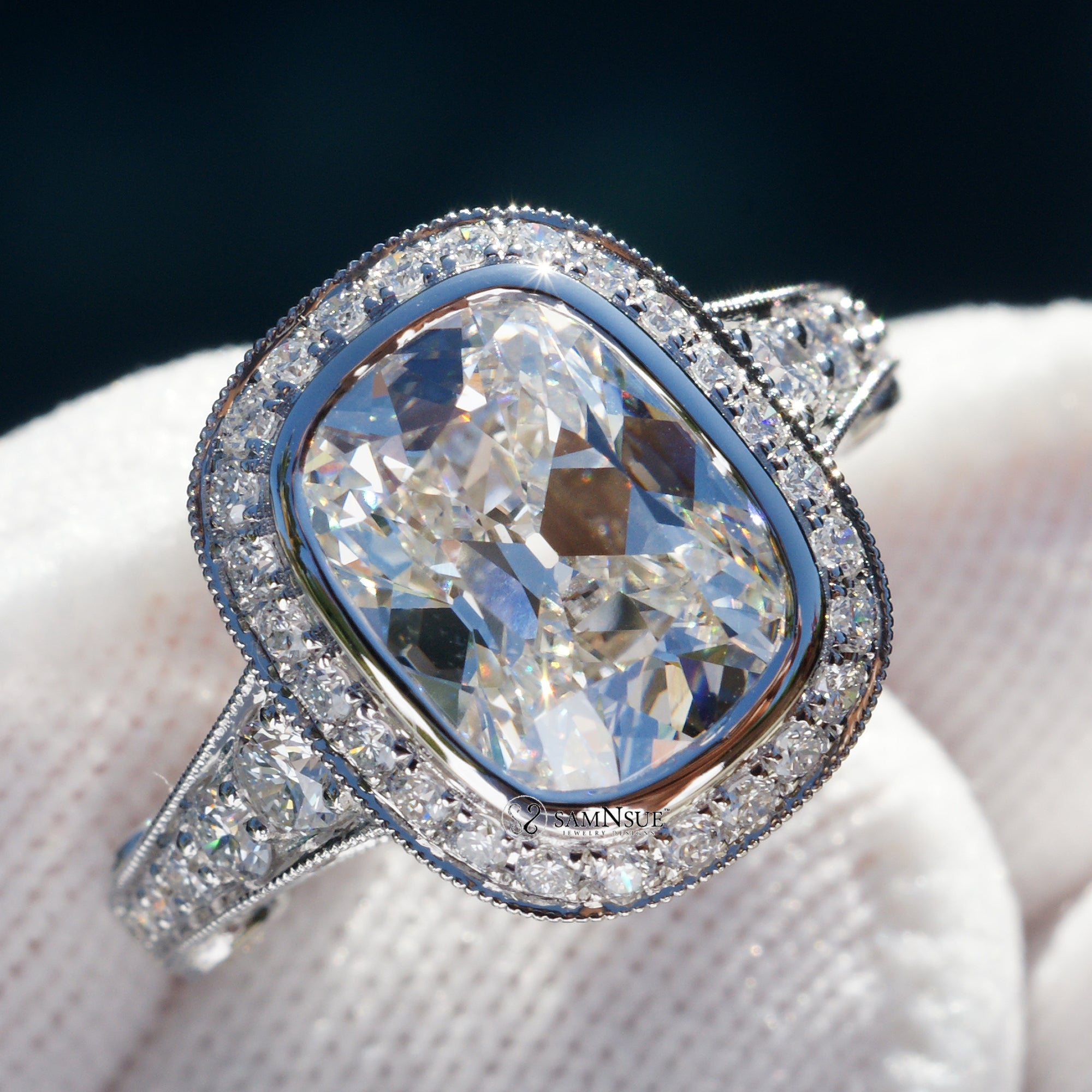 The Gwendoline Cushion Cut Old Miner Cut Diamond Ring (5.58ct. tw.), image size:2000x2000