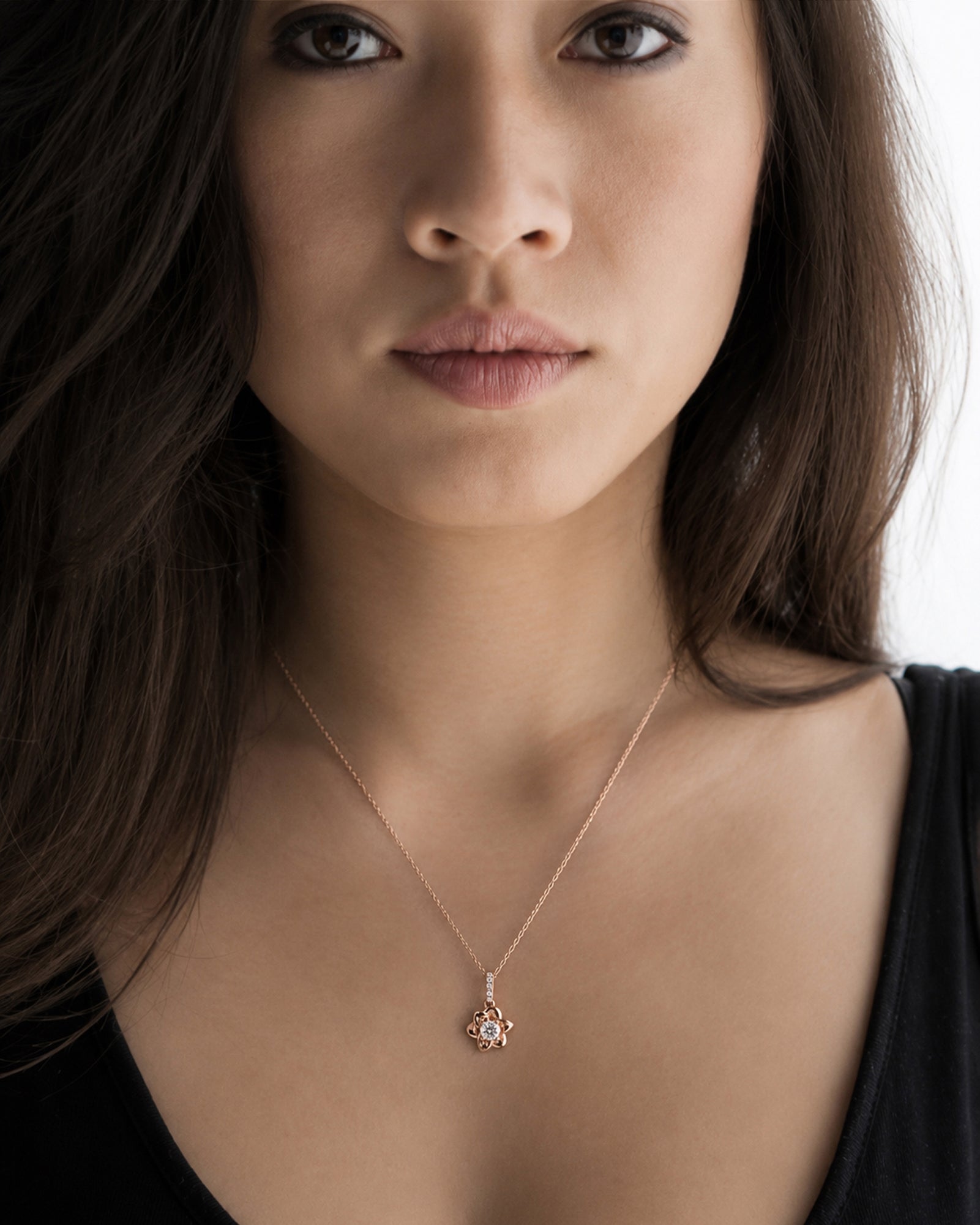 The Daffodil Diamond Pendant