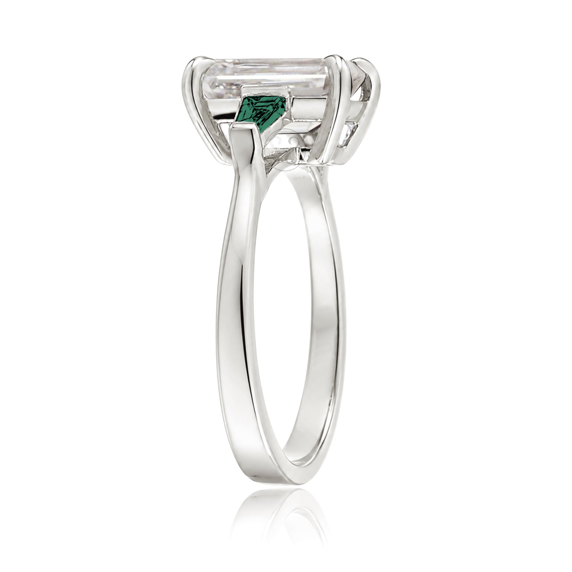 The Alice Emerald Cut Diamond Ring (Lab Grown)