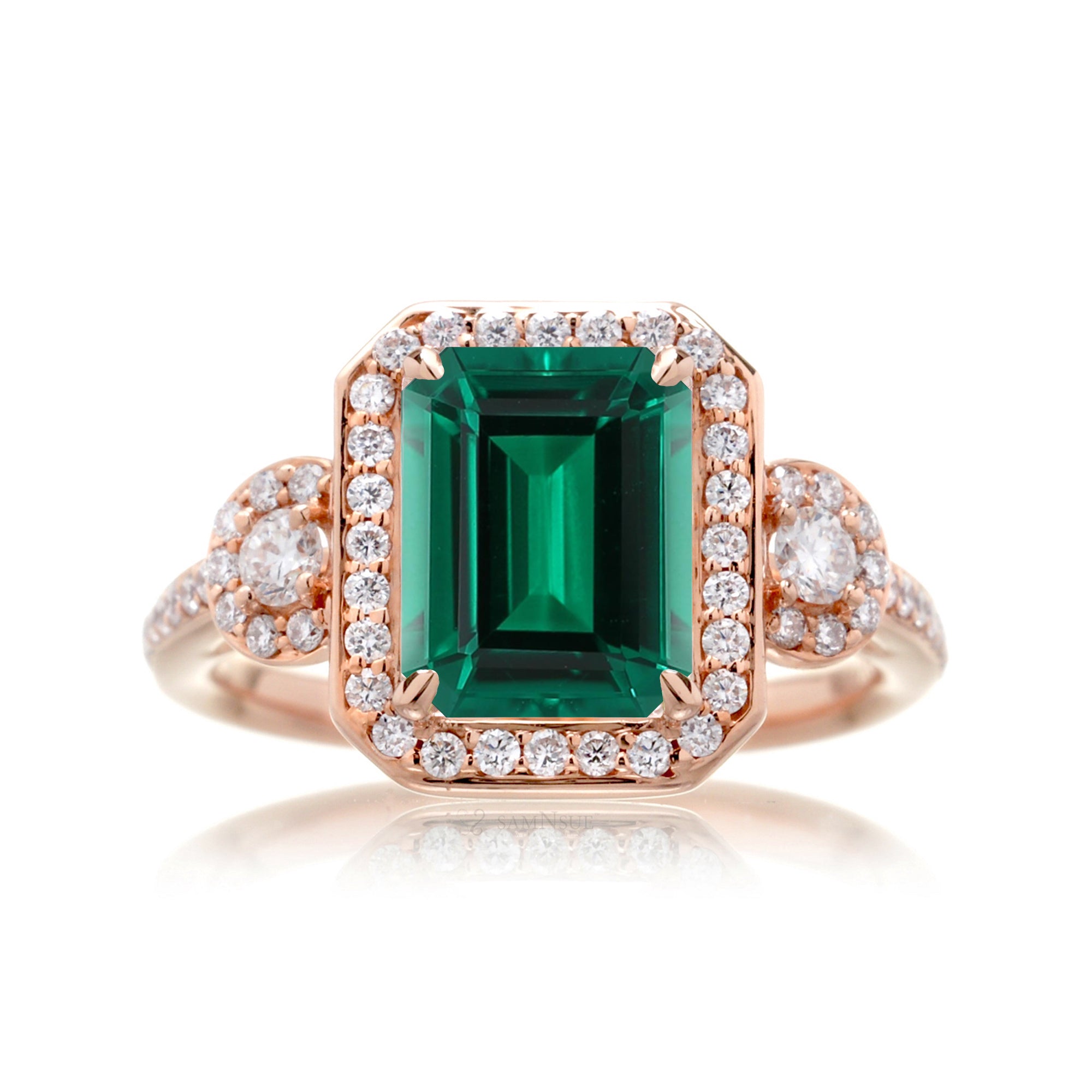 Green Emerald Ring with Diamonds – Emerald Cut Design