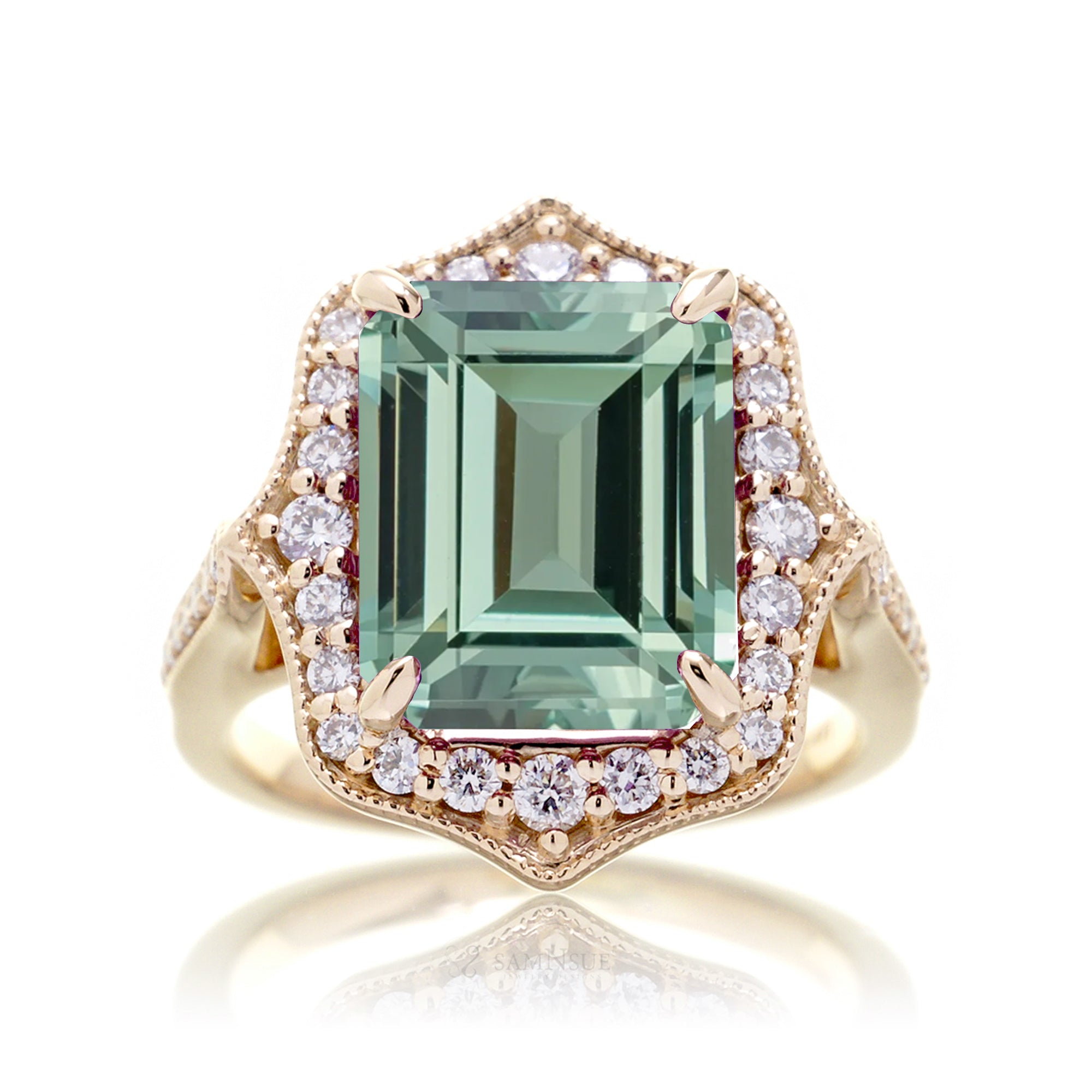 Vintage Green Sapphire Diamond Halo Ring in Yellow Gold