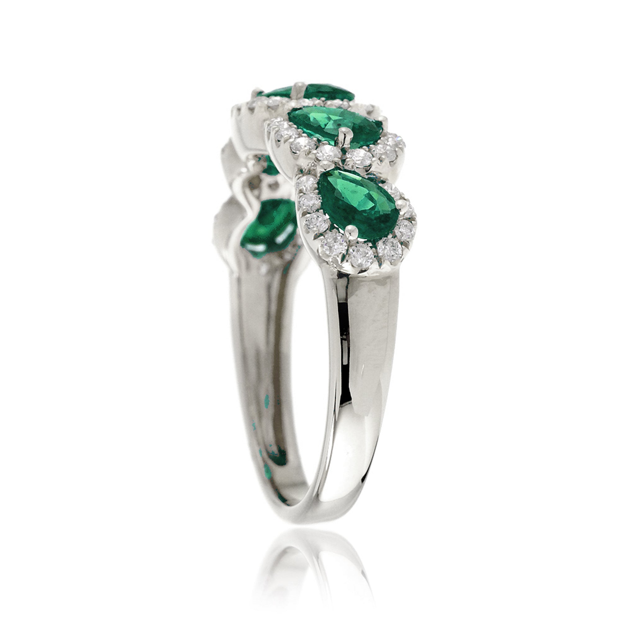 The Betty Pear Emerald & Diamond Halo Band