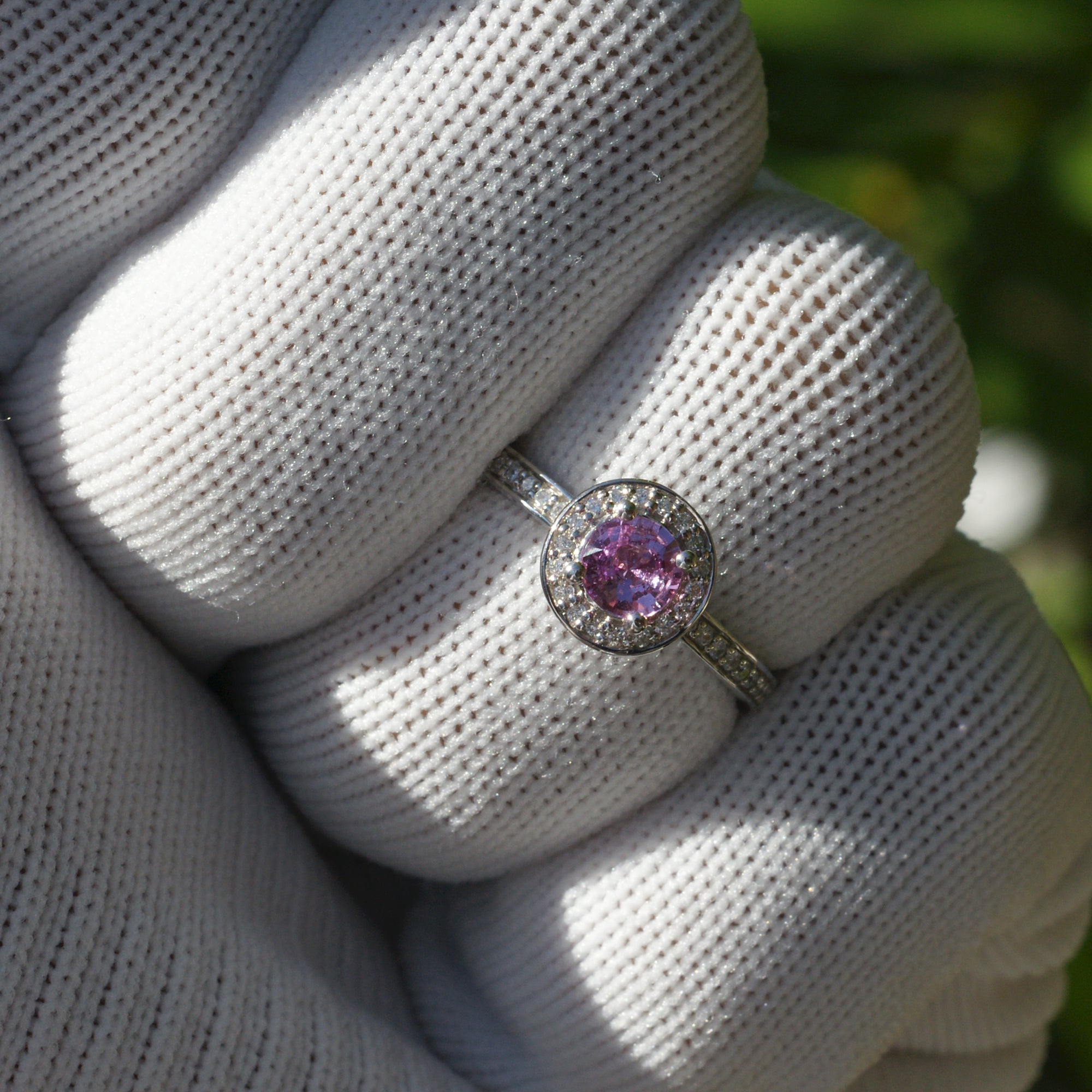 The Fleur De Lys Round Pink Sapphire (5mm)