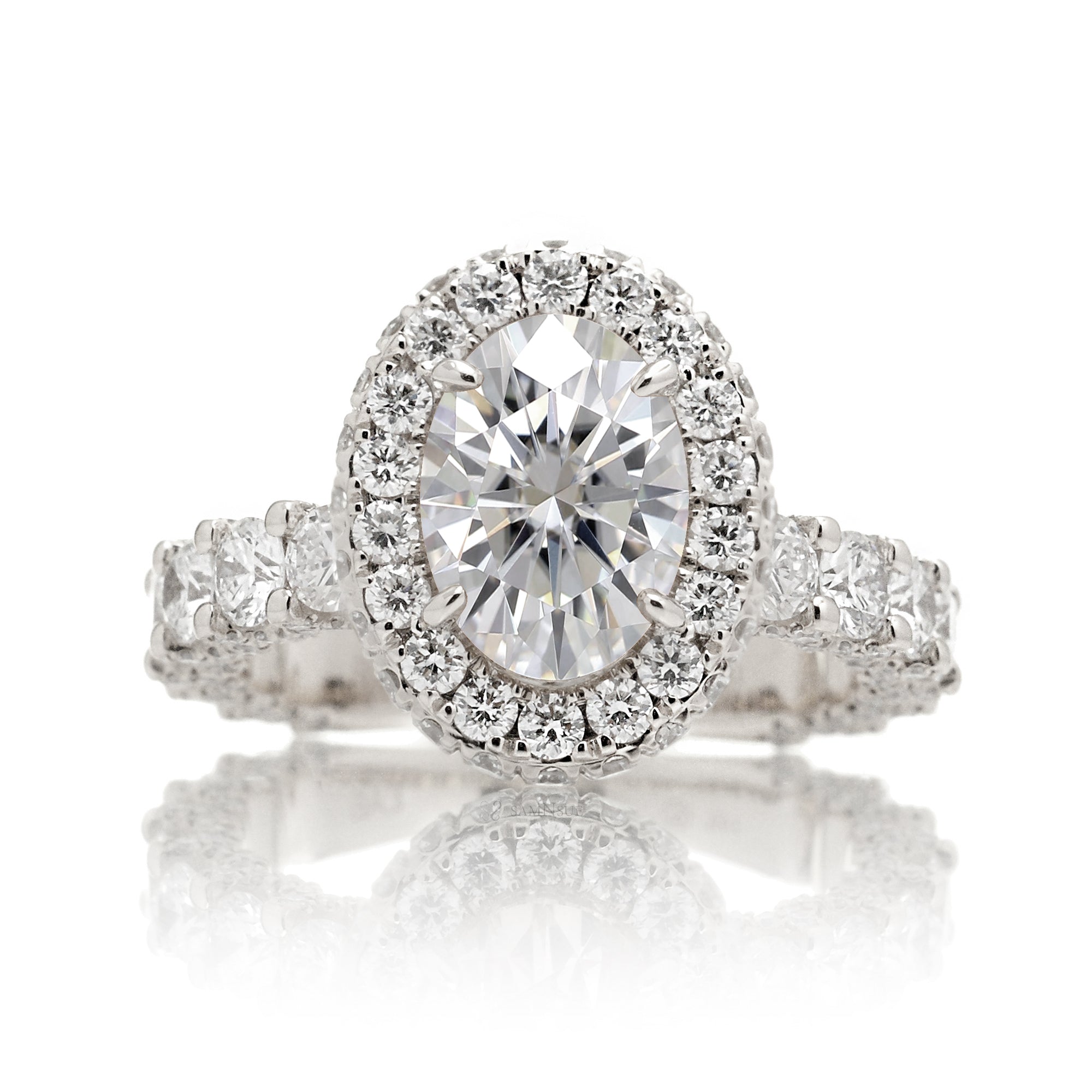 The Florence Oval Moissanite Ring (Lab-Grown)