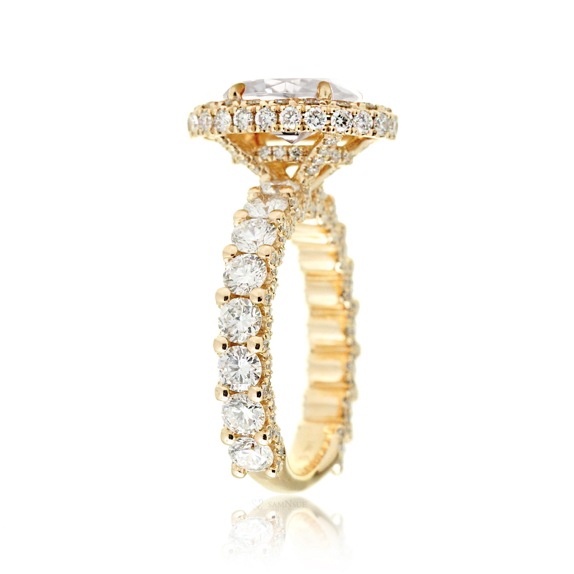 The Florence Oval Morganite Ring