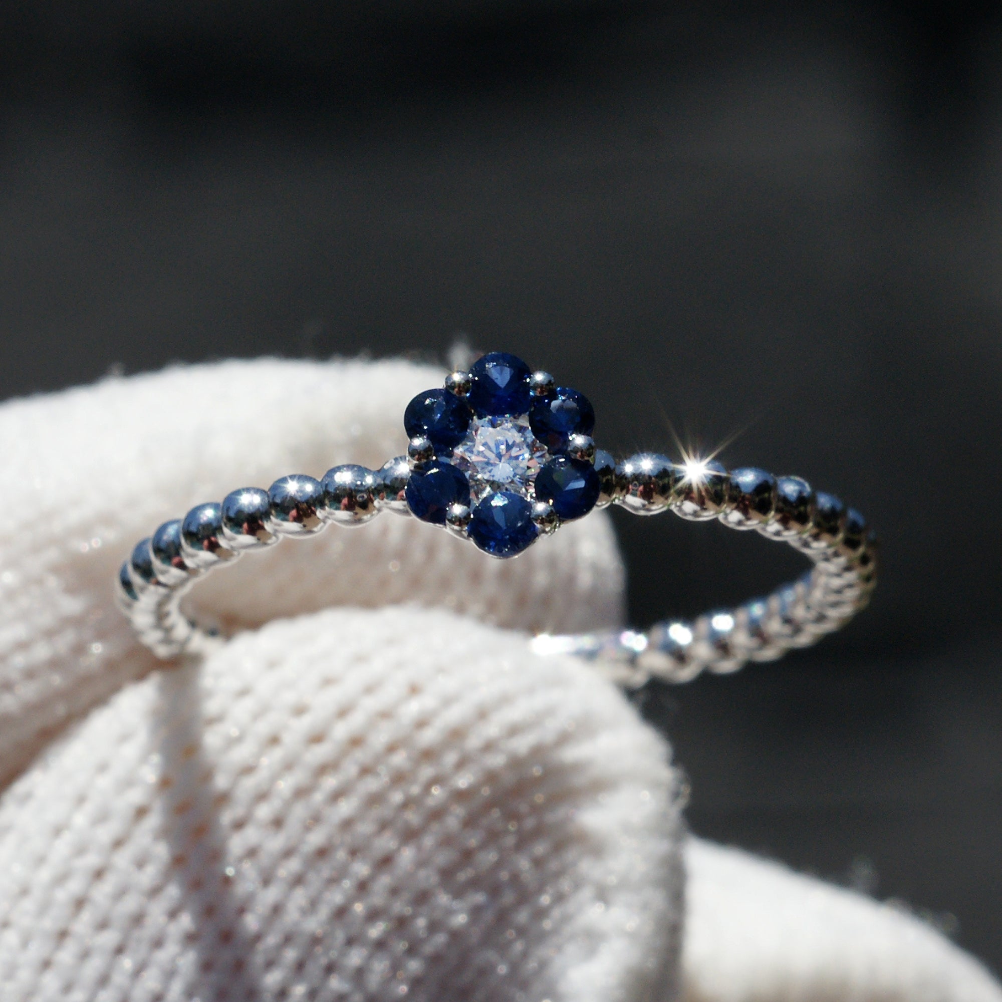The Gold Bead Sapphire Flower Ring 18k White Gold