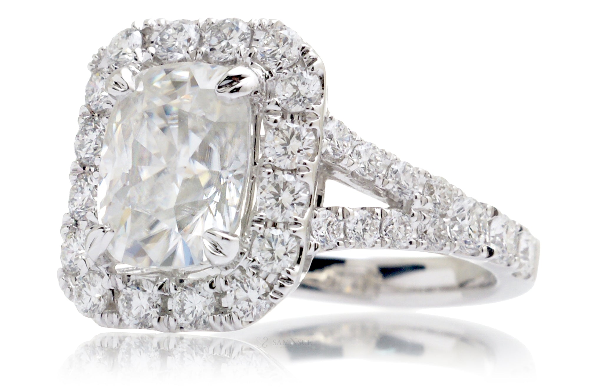 The Meghan Cushion Diamond (Lab-Grown)