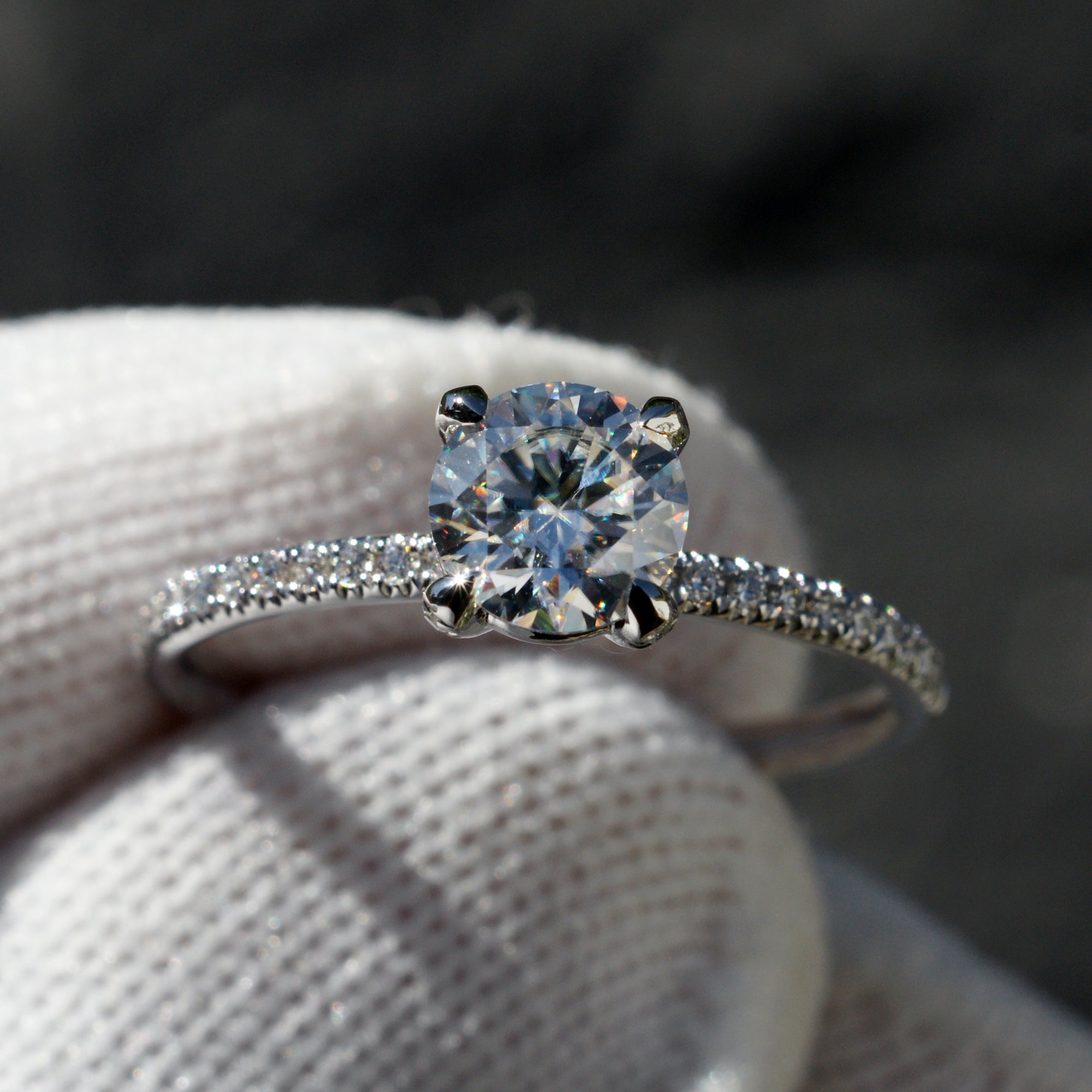 Round Moissanite Ring 6mm 18k White Gold -The Ava Band) - Main Image