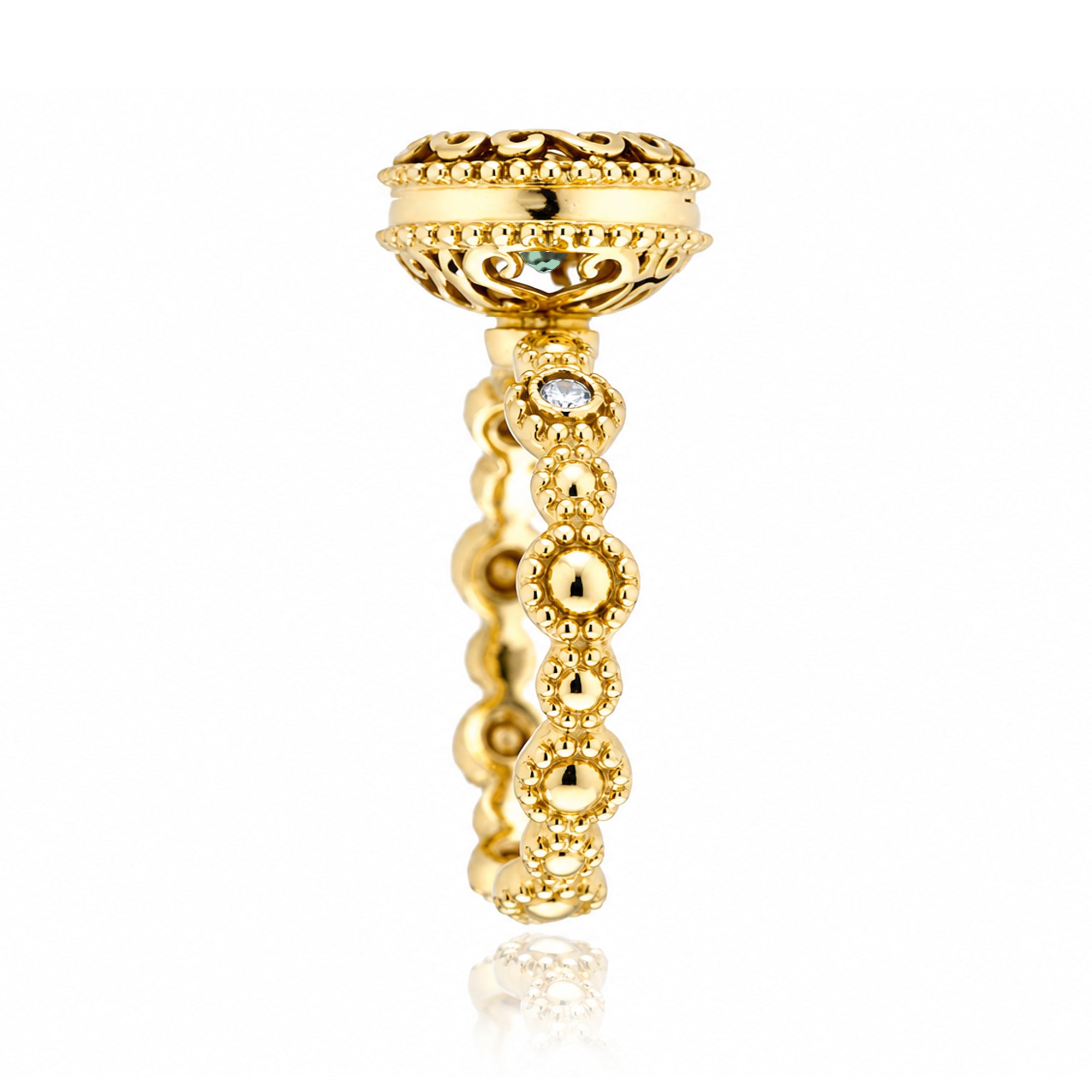 The Nilda Oval Green Sapphire Ring