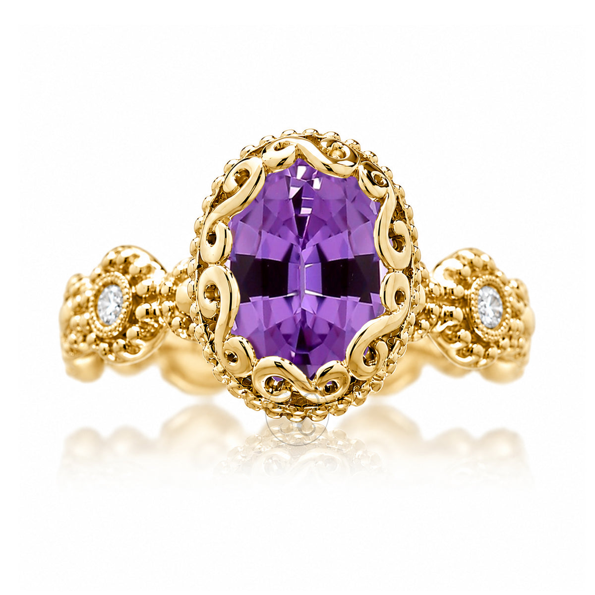 The Nilda Oval Amethyst Ring