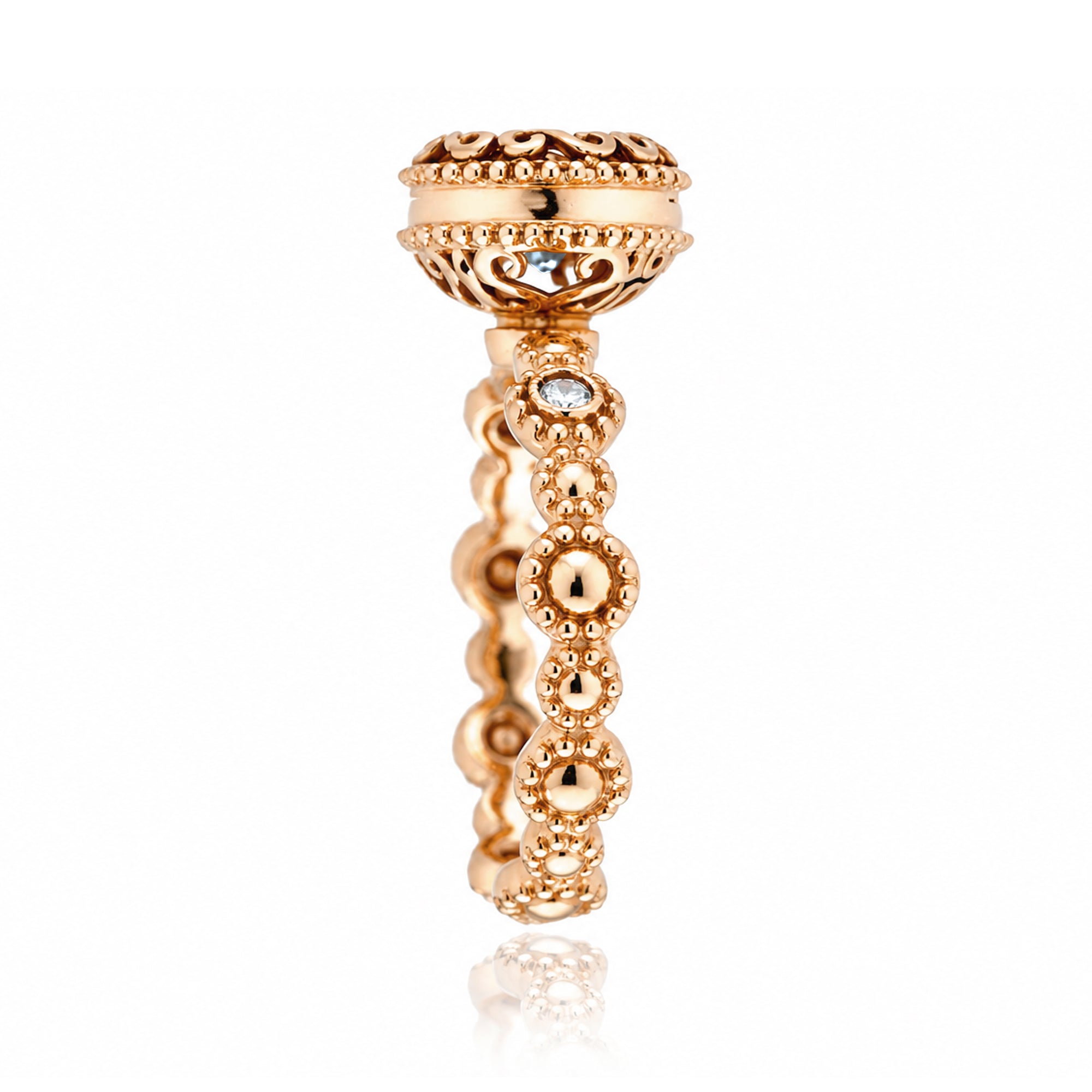The Nilda Round Aquamarine Ring