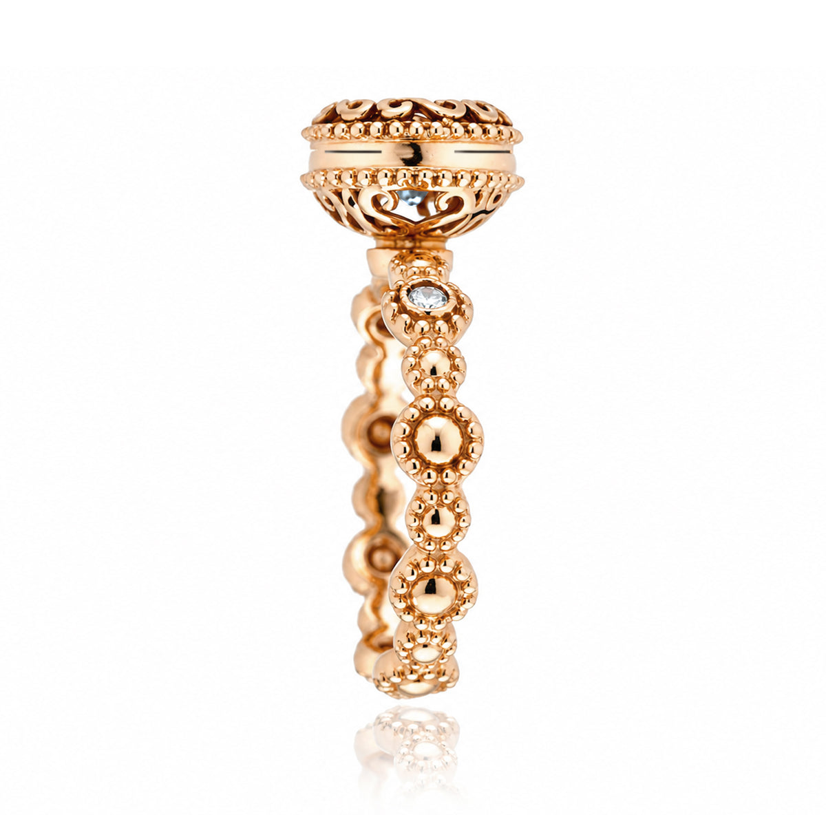 The Nilda Round Aquamarine Ring