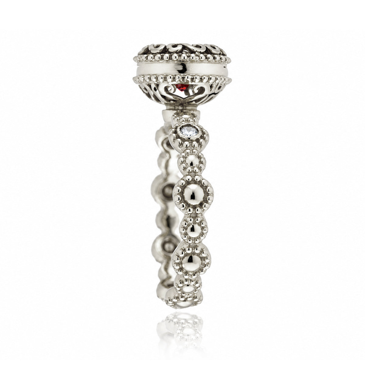 The Nilda Heart Ruby Ring