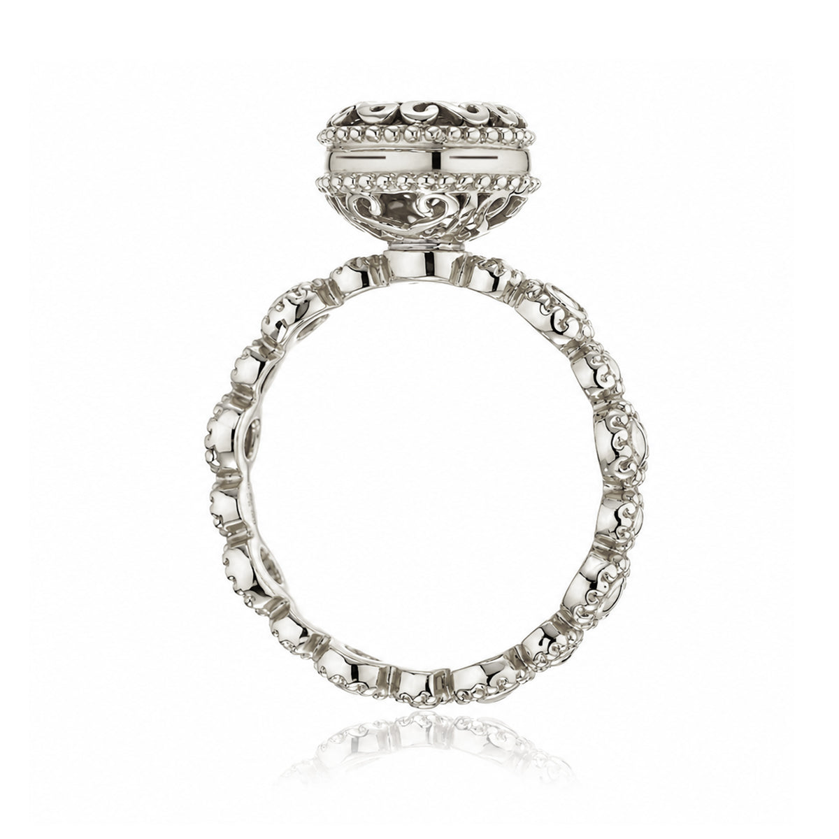 The Nilda Heart Green Sapphire Ring