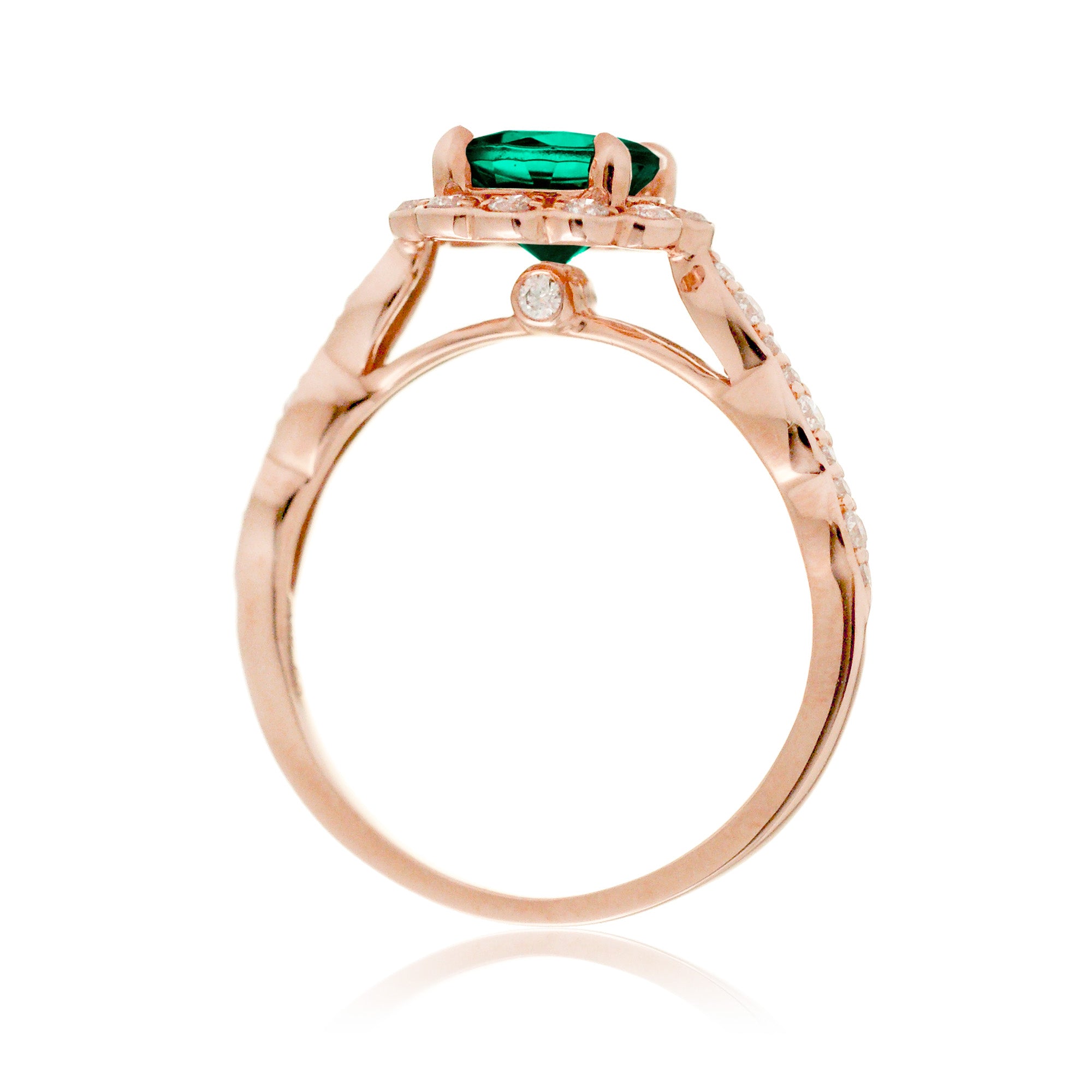 The Scallop Oval Lab Grown Emerald Ring