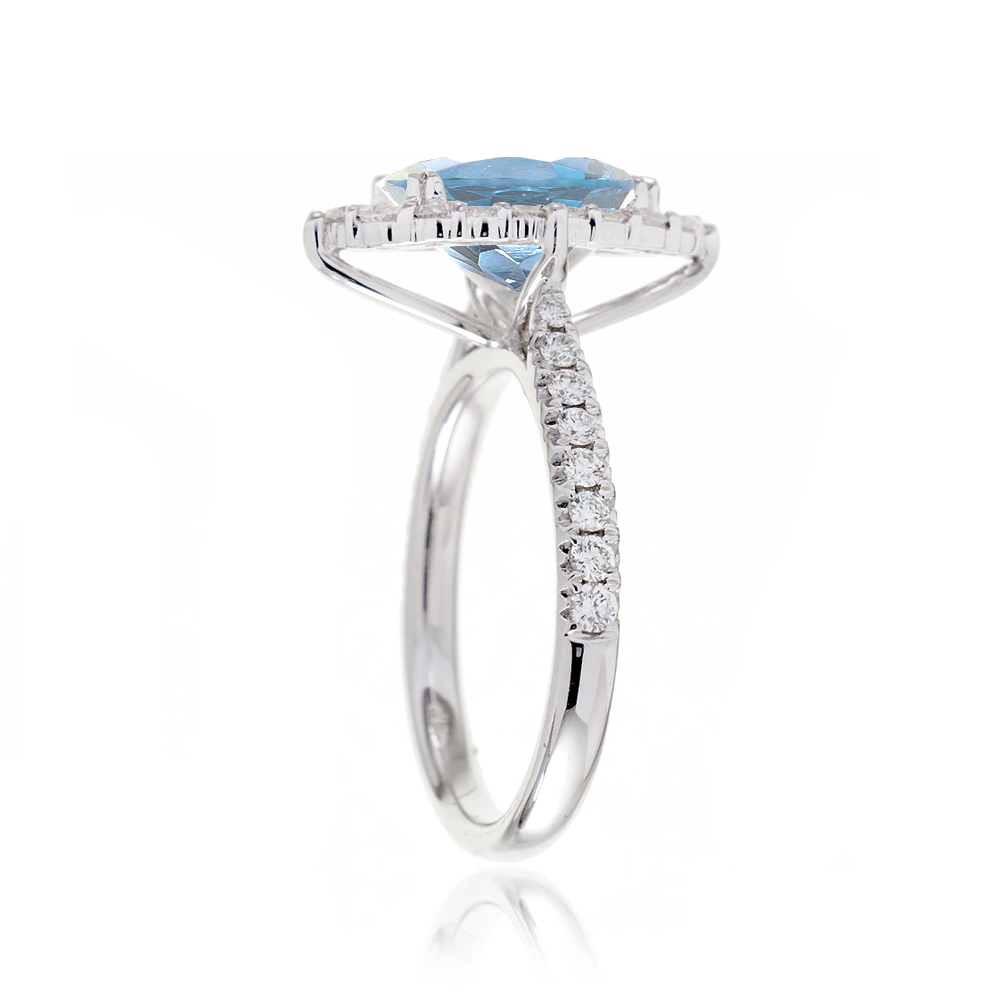 The Haley Oval Cut Aquamarine Ring