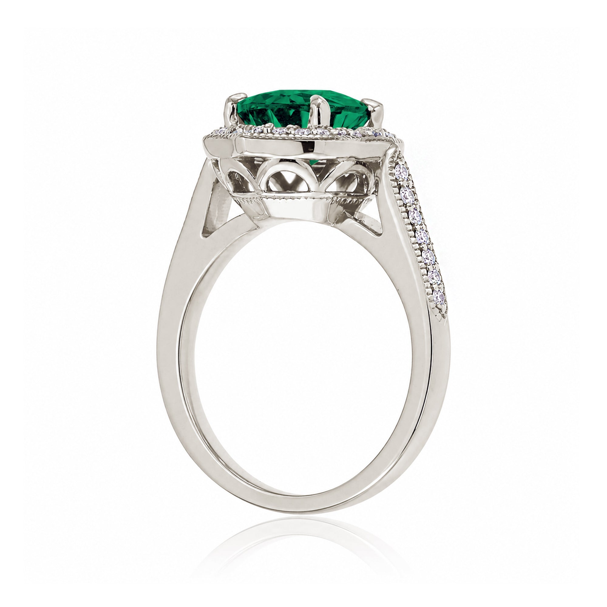 Elegant Oval Emerald and Diamond Ring in White Gold Platinum