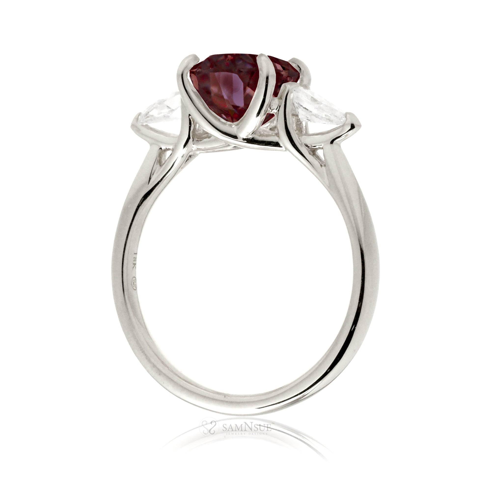 The Iris Oval Cut Ruby Ring (Lab-Grown)