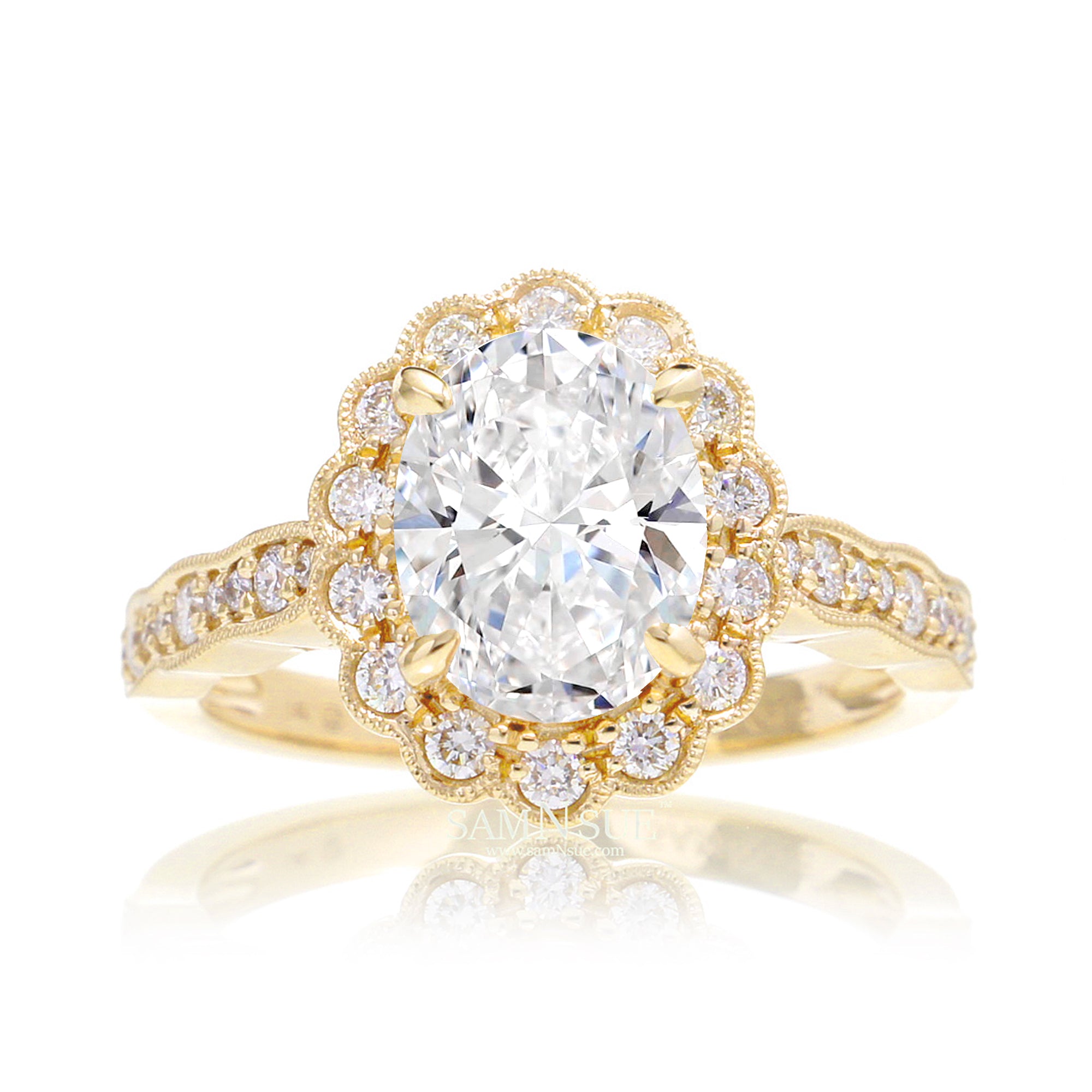 Scallop design oval diamond engagement ring with vintage accent in yellow gold