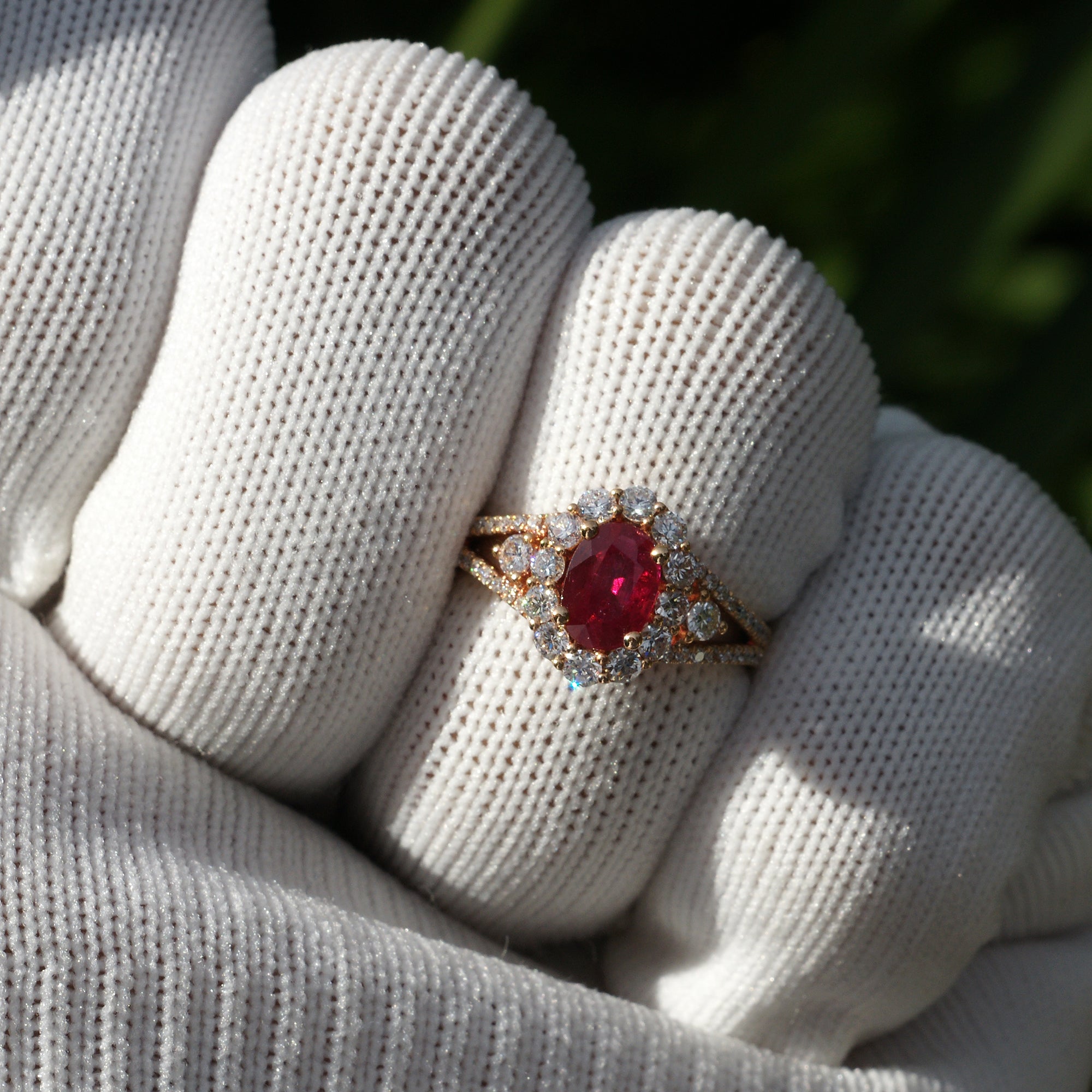 The Chelsea Oval Ruby Ring (2.05ct tw.)