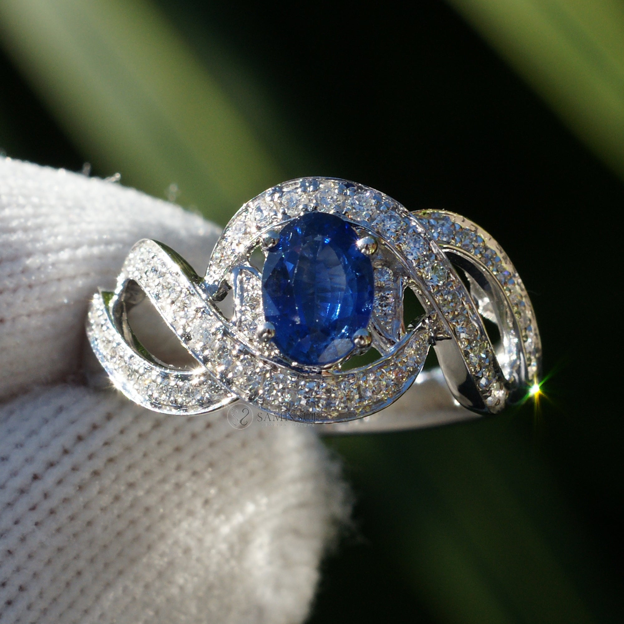 The Marla Oval Sapphire Ring (1.16 ct. tw.)