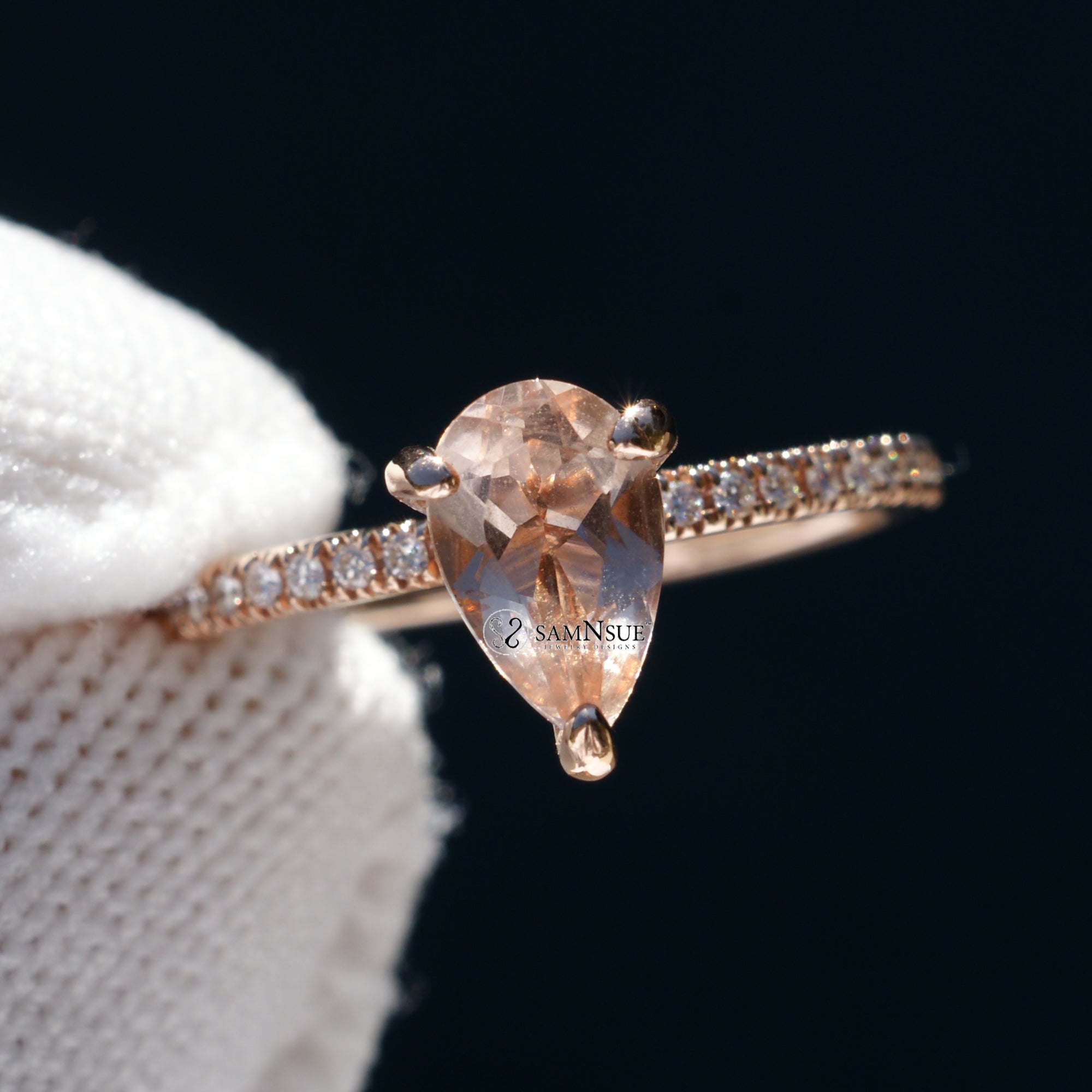 The Pear Ava Morganite Ring 14k Rose Gold (8x5mm)