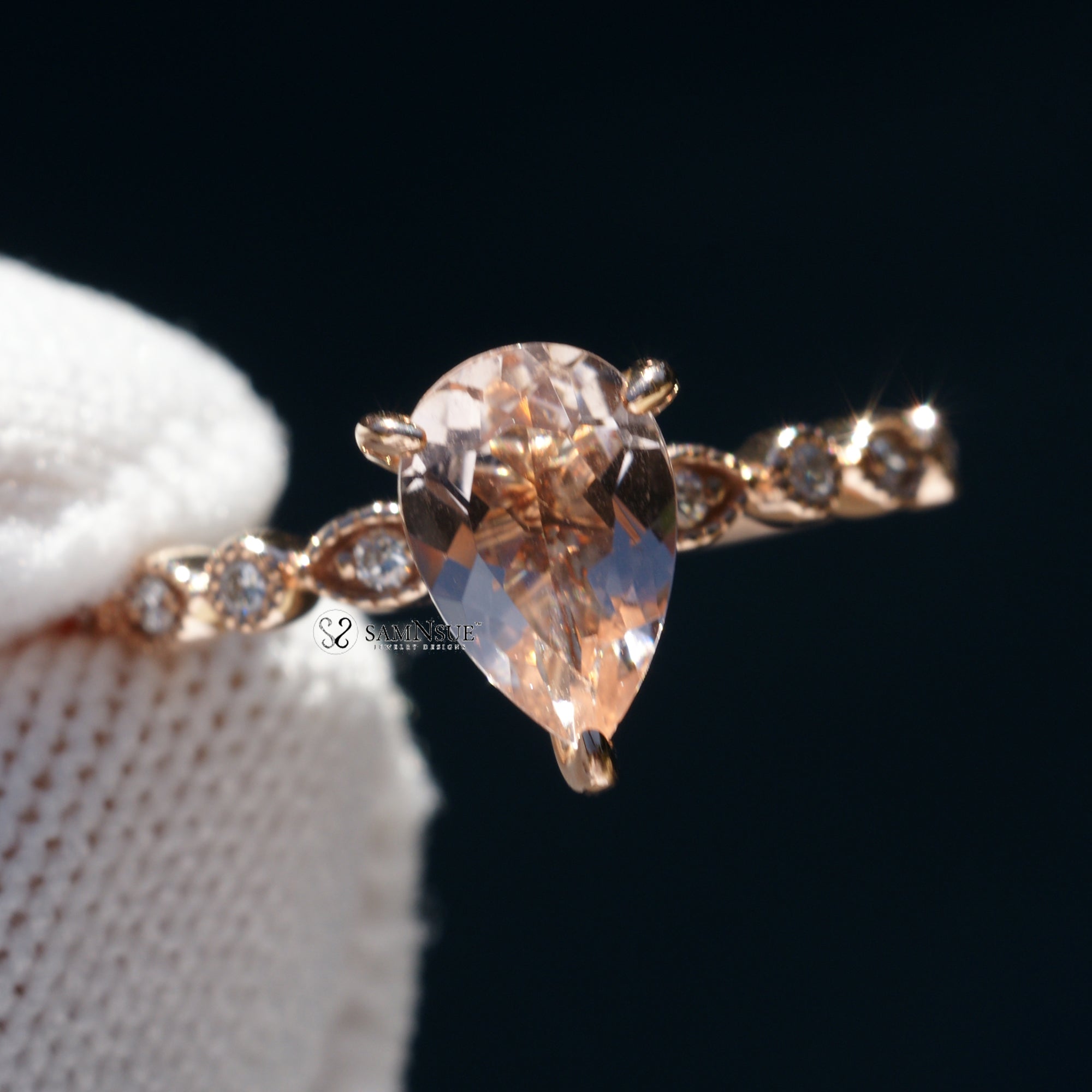 The Pear Cut Morganite Ivy Diamond Ring 14k Rose Gold (9x6mm)