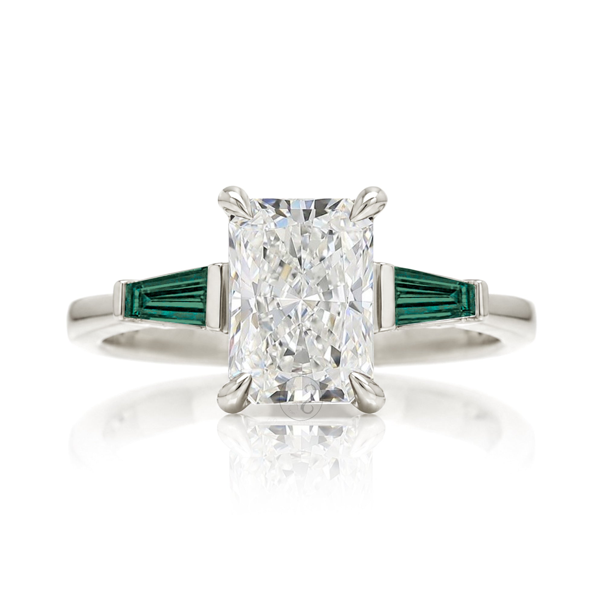 The Alice Radiant Cut Diamond Ring (Lab Grown)