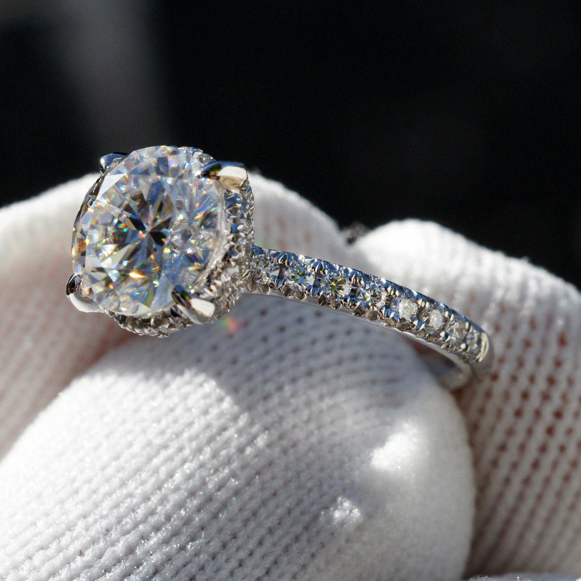 The Drenched Solitaire Round Moissanite 8mm 18k white gold