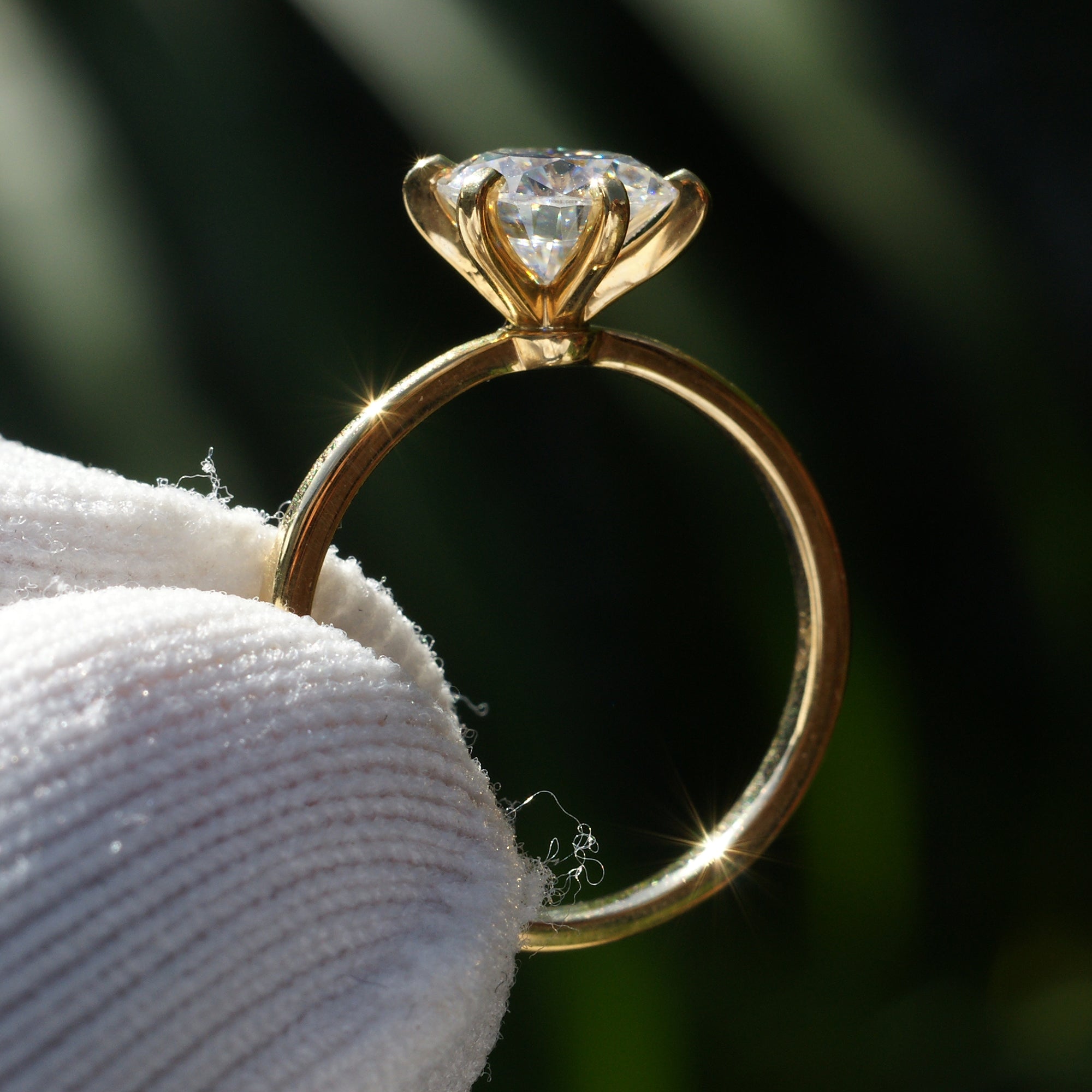 The Adeline Round Moissanite 7mm 18k Yellow Gold