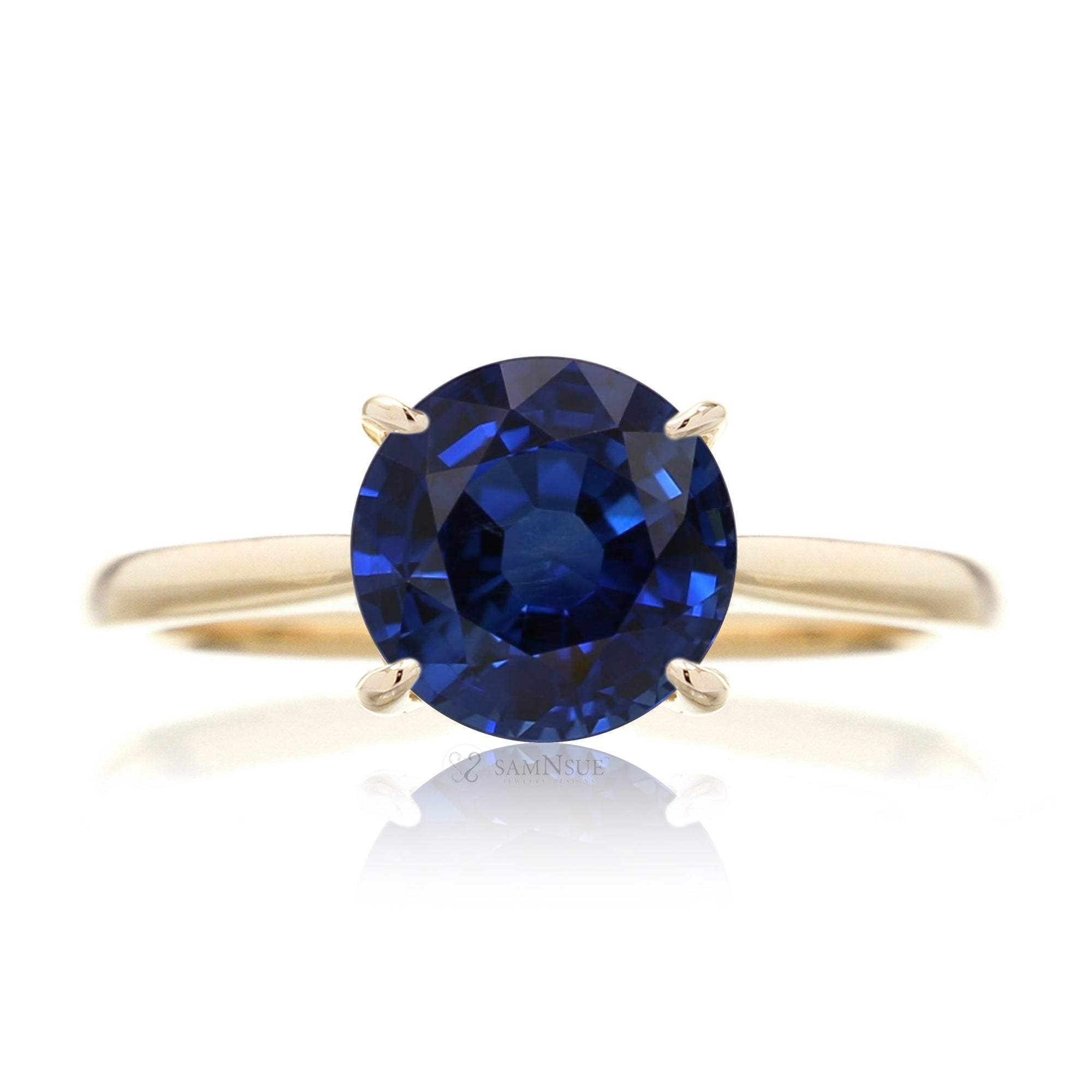 Round blue sapphire engagement ring with a solid band - the Emily yellowgold