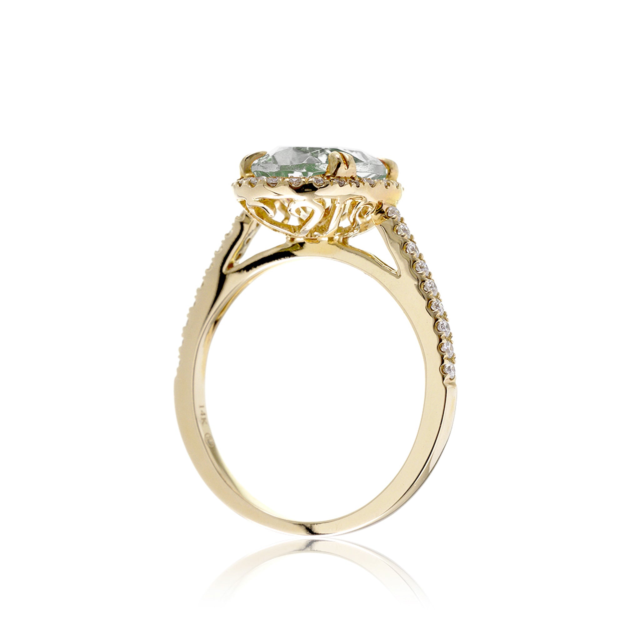 The Signature Oval Green Sapphire Ring (Lab-Grown)