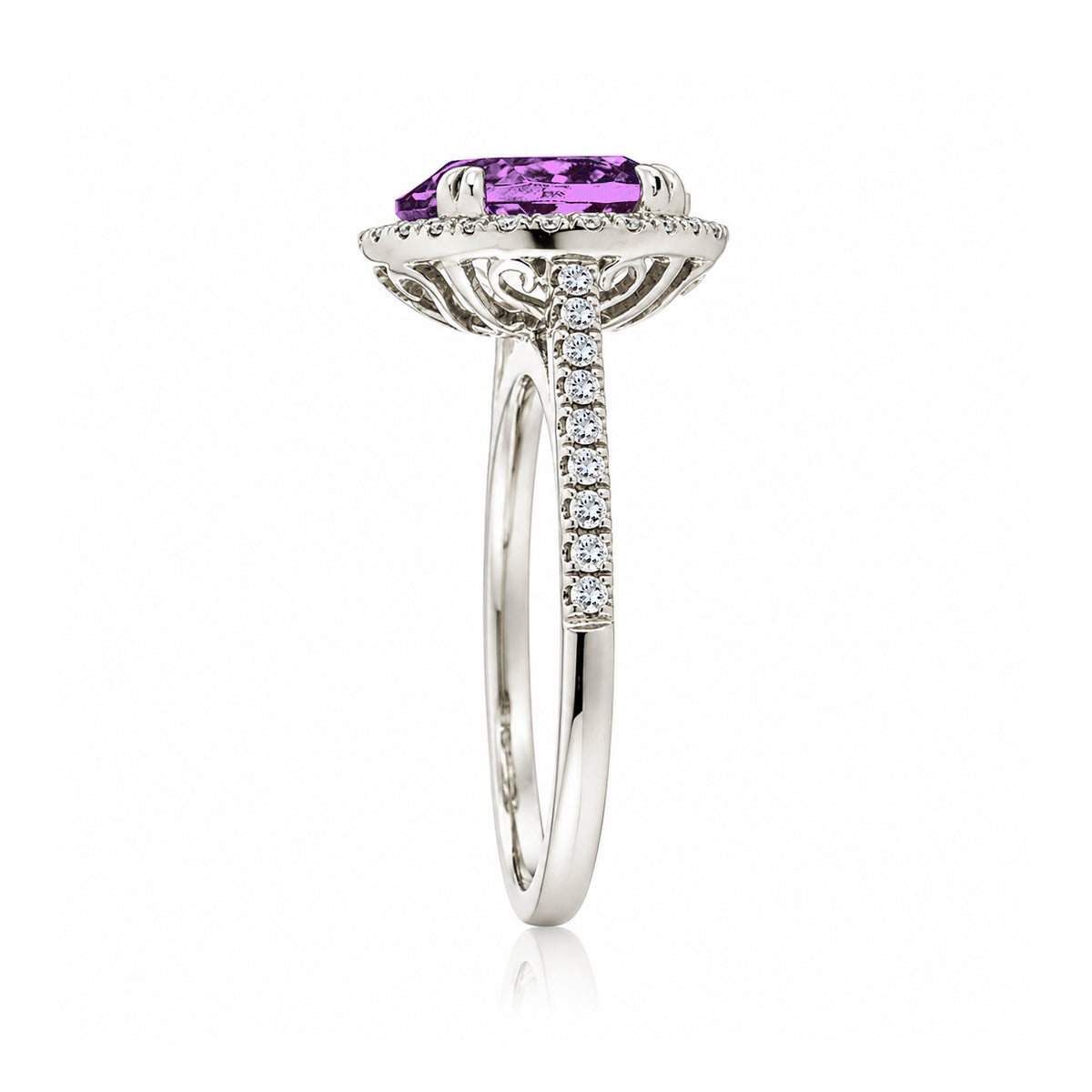 The Signature Oval Amethyst Ring